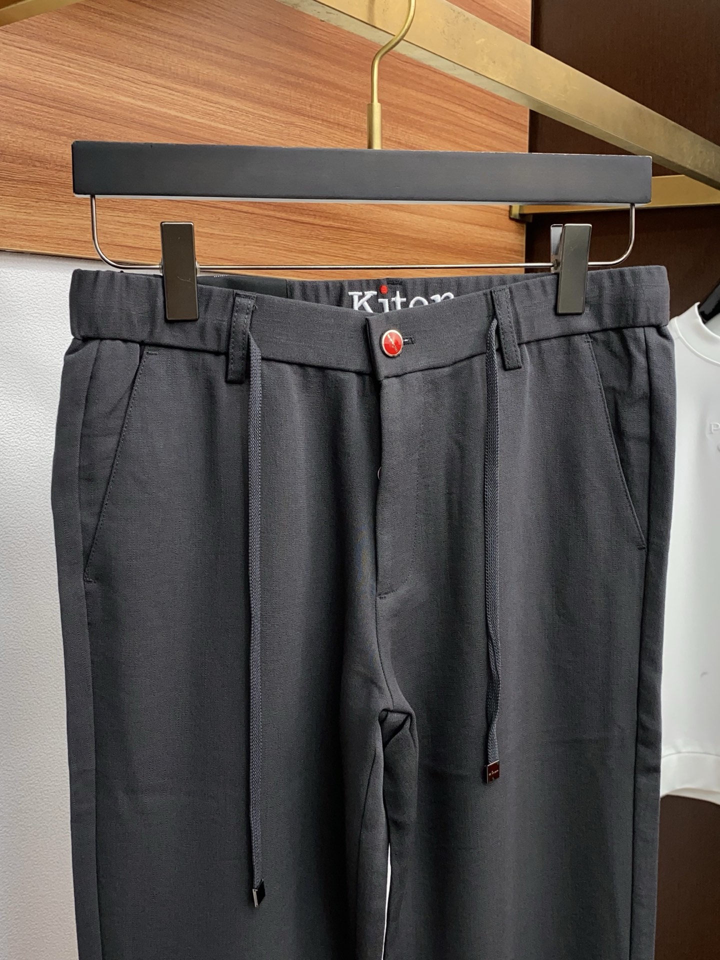 kiton 2026ss 春夏 新品 原单男士西装休闲裤 每季必出的类型，无需质疑的热卖王牌单品，符合四