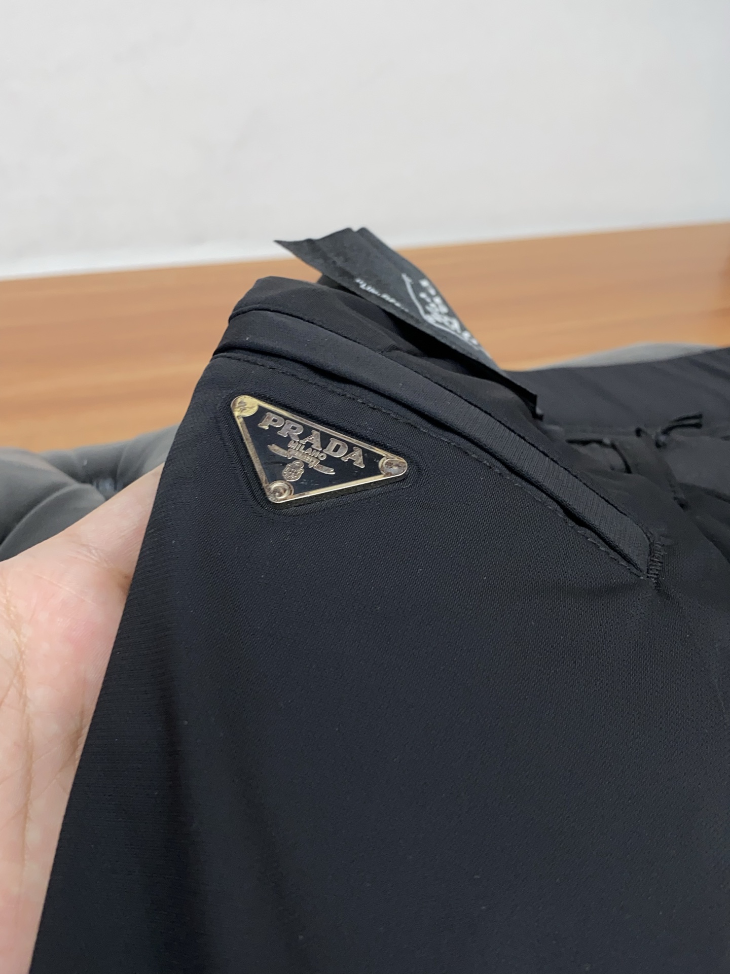 普拉达 2026ss 春夏 新品 原单男士西装休闲裤 每季必出的类型，无需质疑的热卖王牌单品，符合四季最