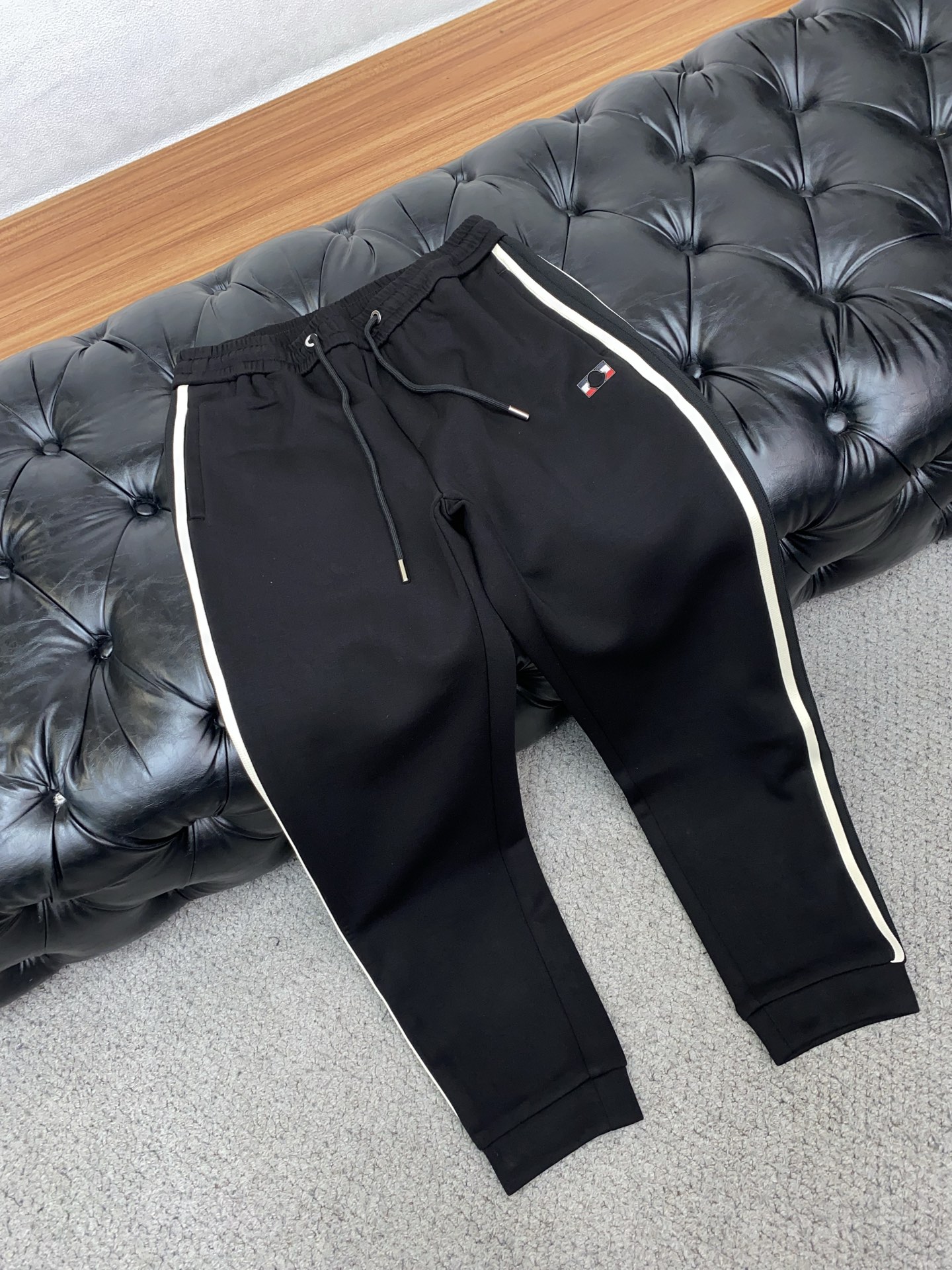 蒙口 秋冬新款加厚拉绒休闲裤，老钱风格强势上新，新款不断！！！高级纯棉加厚拉绒面料，寒冬保暖神器，男士休