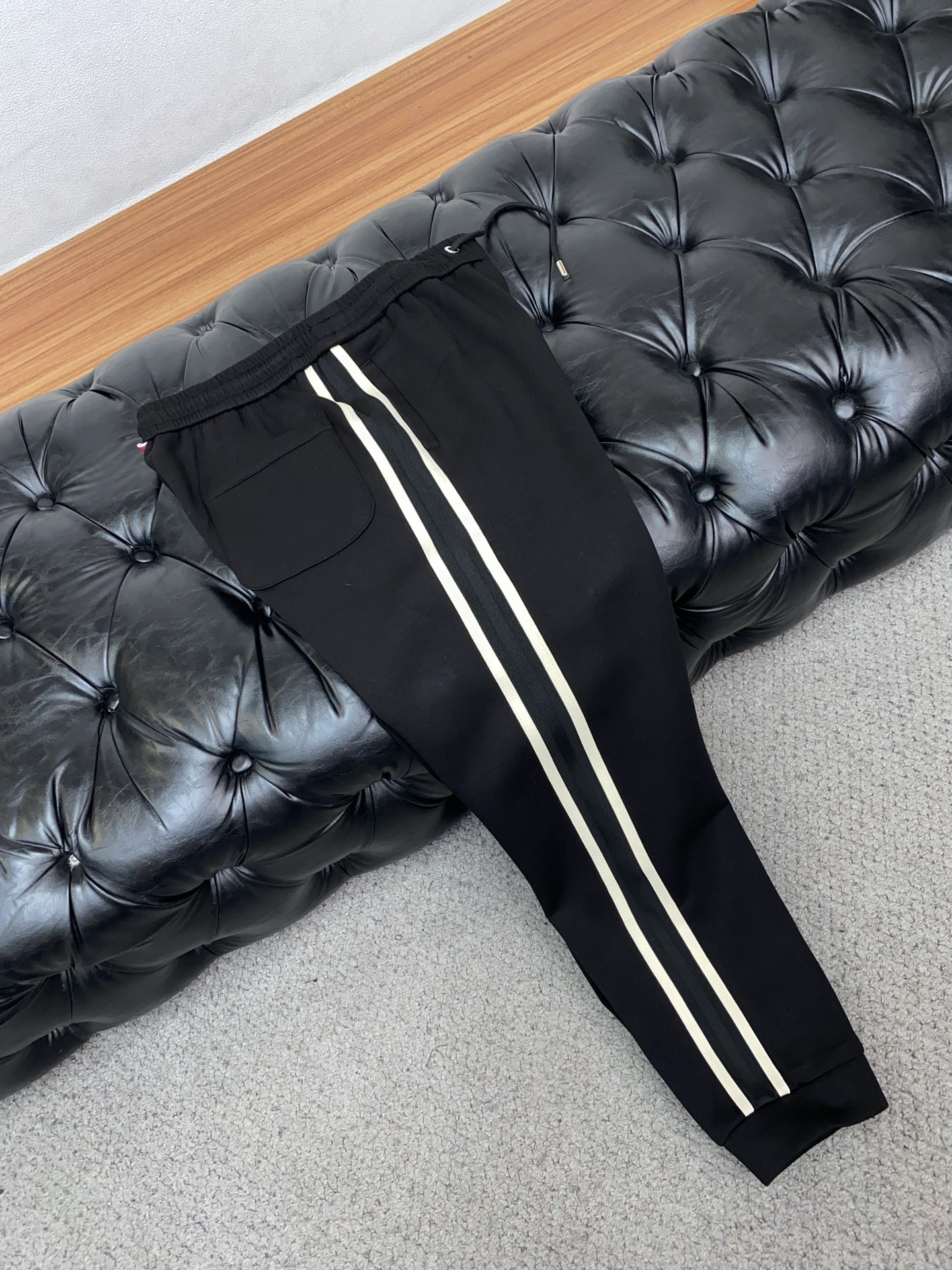 蒙口 秋冬新款加厚拉绒休闲裤，老钱风格强势上新，新款不断！！！高级纯棉加厚拉绒面料，寒冬保暖神器，男士休