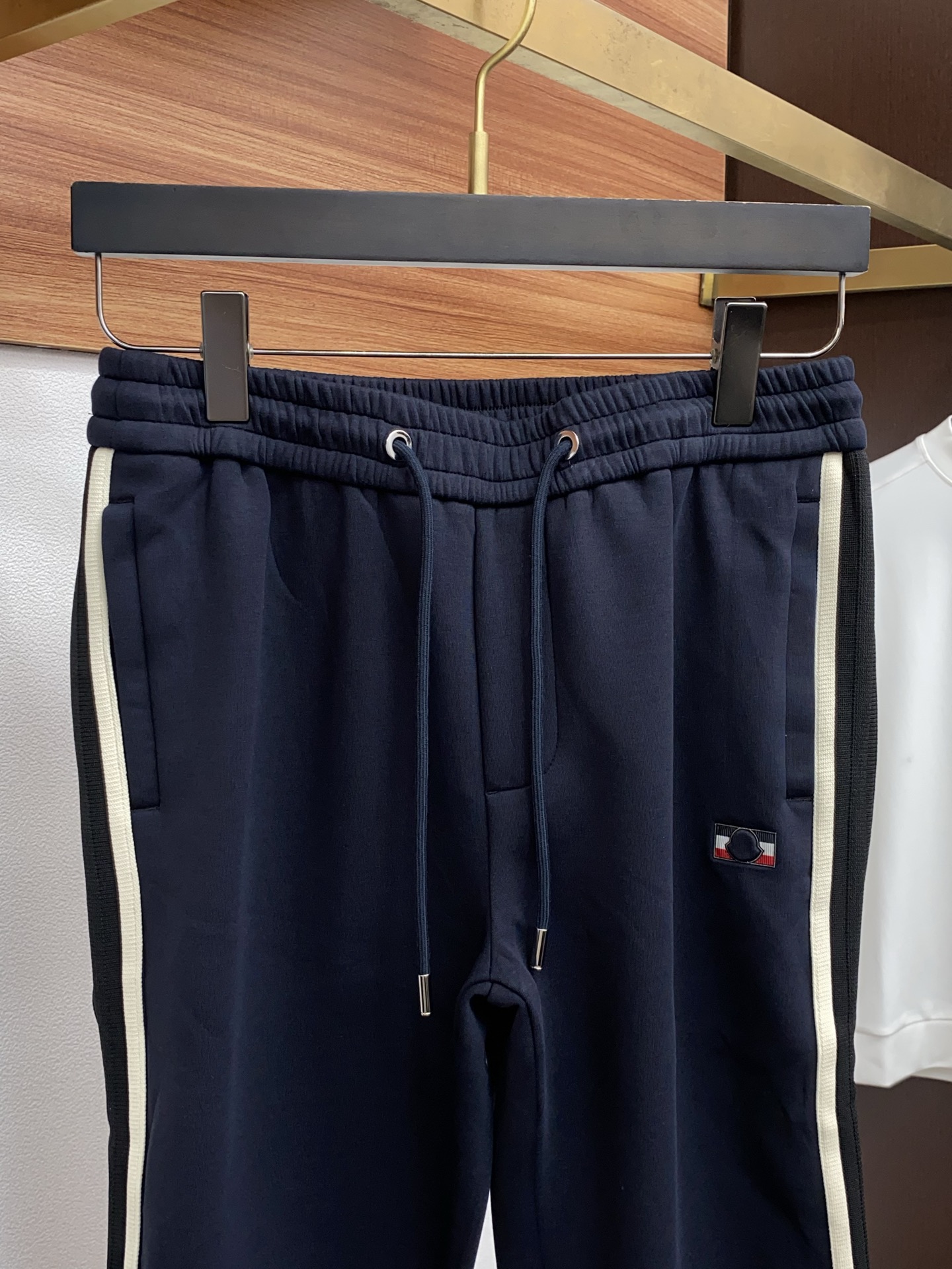 蒙口 秋冬新款加厚拉绒休闲裤，老钱风格强势上新，新款不断！！！高级纯棉加厚拉绒面料，寒冬保暖神器，男士休