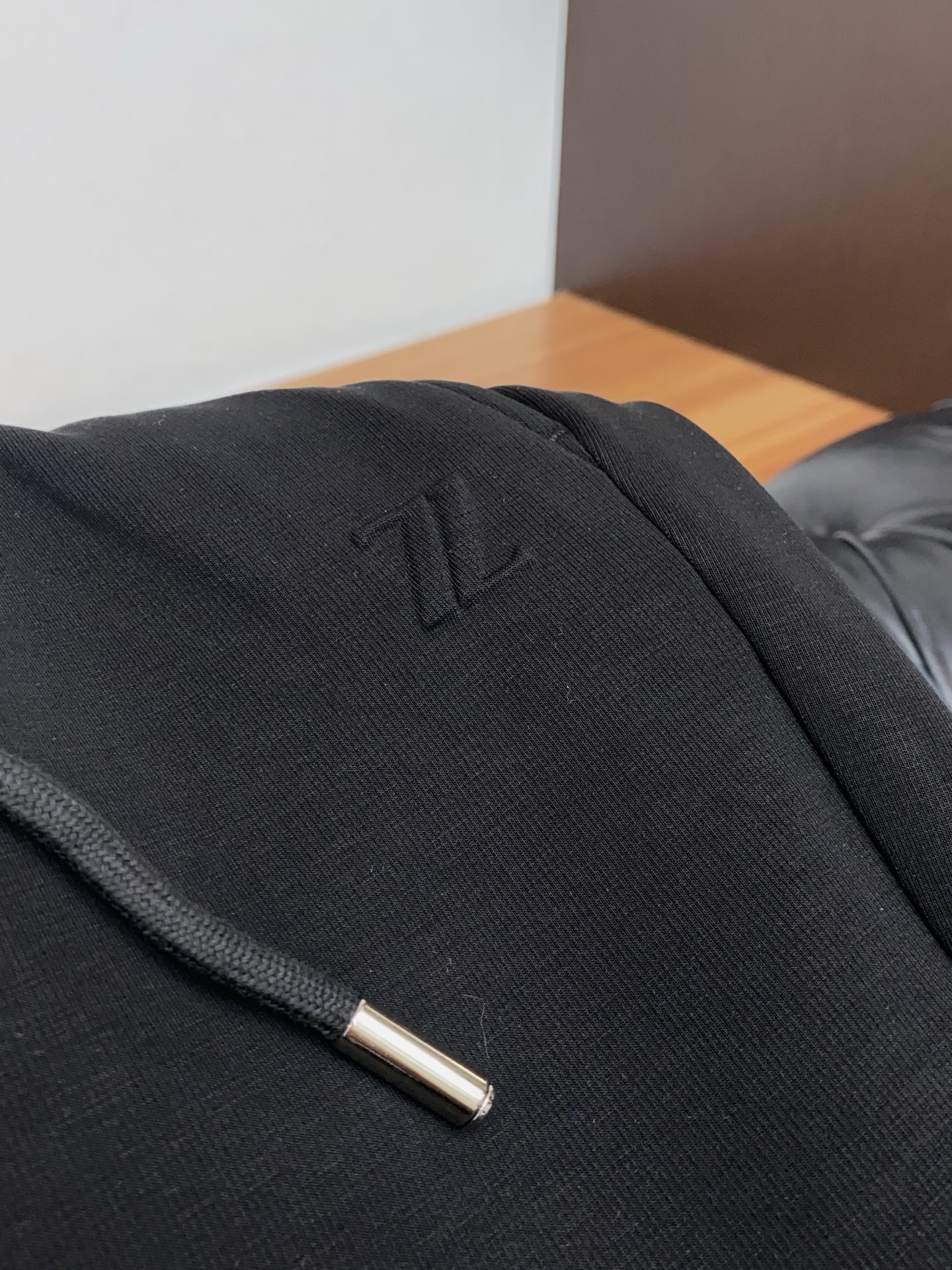 杰尼亚 秋冬新款休闲裤，老钱风格强势上新，新款不断！！！高级纯棉面料，寒冬保暖神器，男士休闲长裤，整体蓬