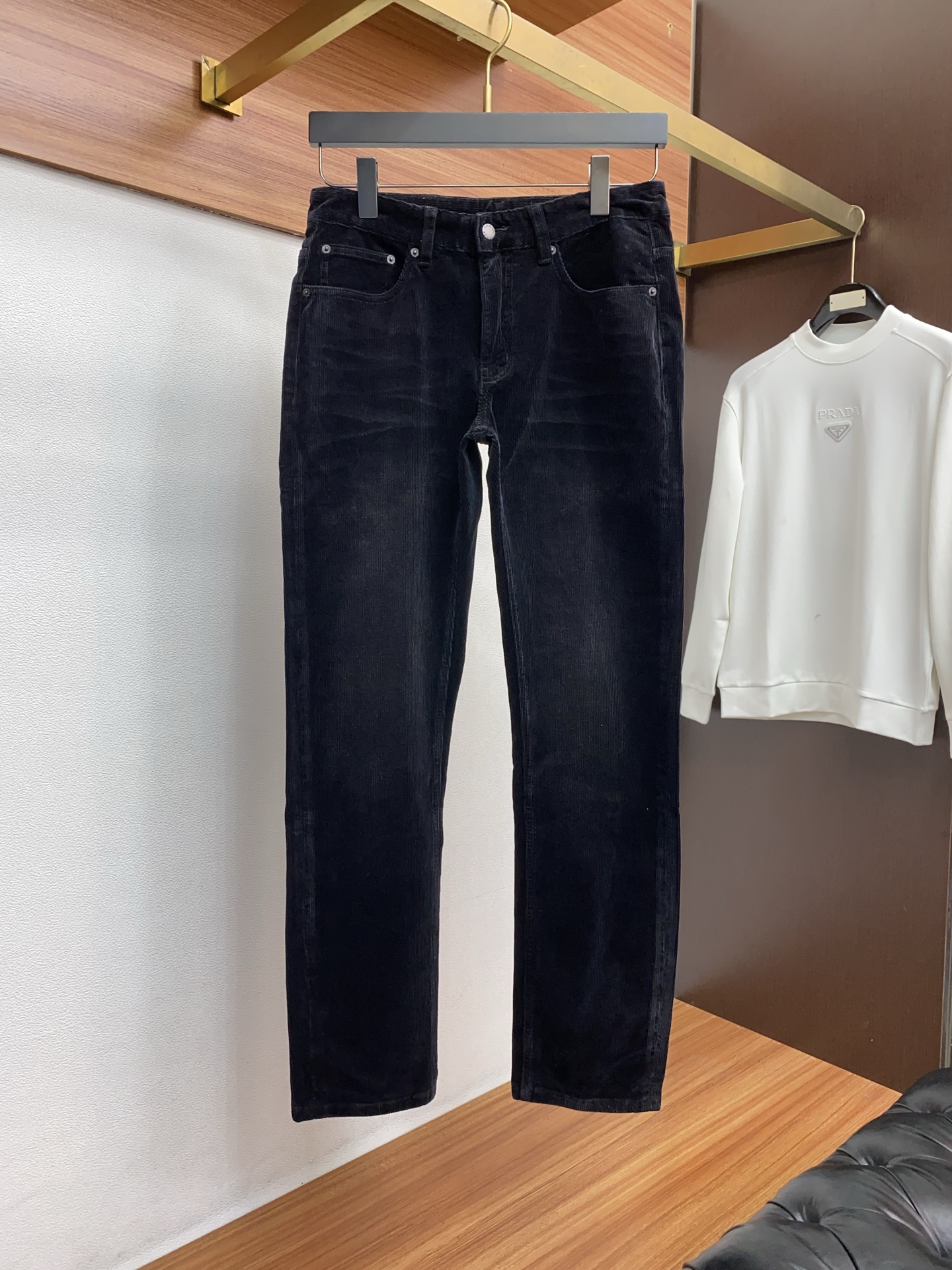 普拉达 2025SS秋冬 新品 原单男士修身牛仔休闲裤 纯血统品 G柜7000+ 每季必出的类型，无需质