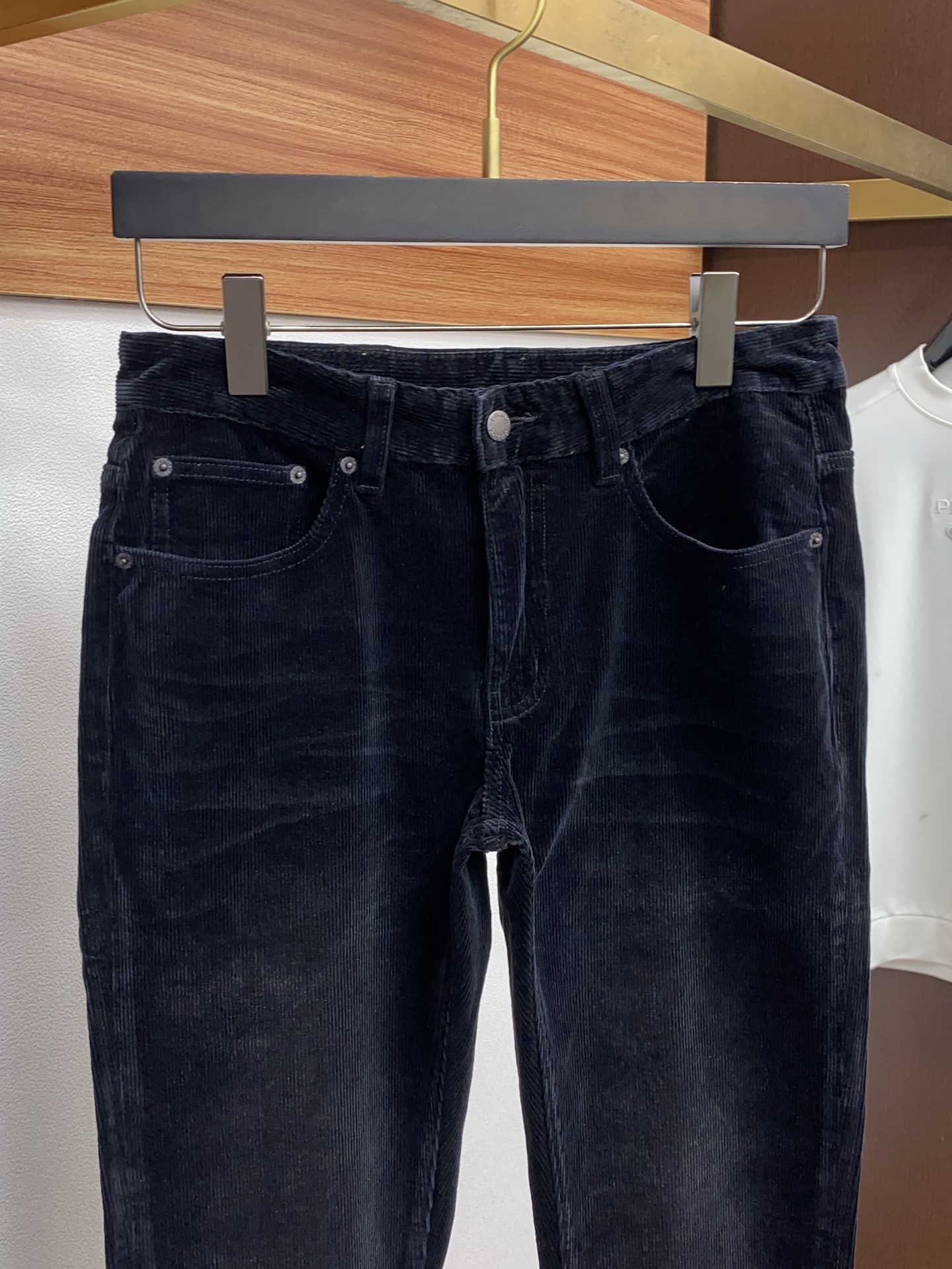 普拉达 2025SS秋冬 新品 原单男士修身牛仔休闲裤 纯血统品 G柜7000+ 每季必出的类型，无需质