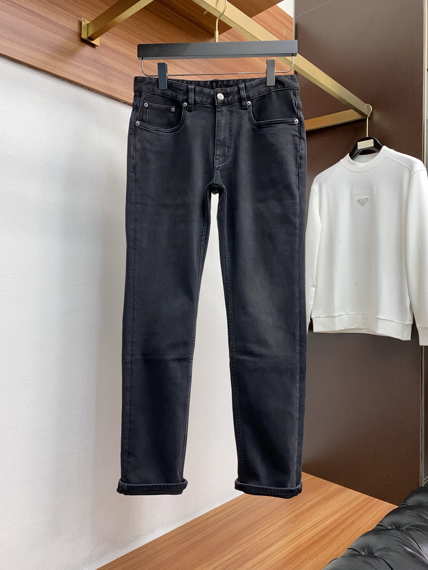 芬迪 2025SS秋冬 新品 原单男士修身牛仔休闲裤 纯血统品 G柜7000+ 每季必出的类型，无需质疑