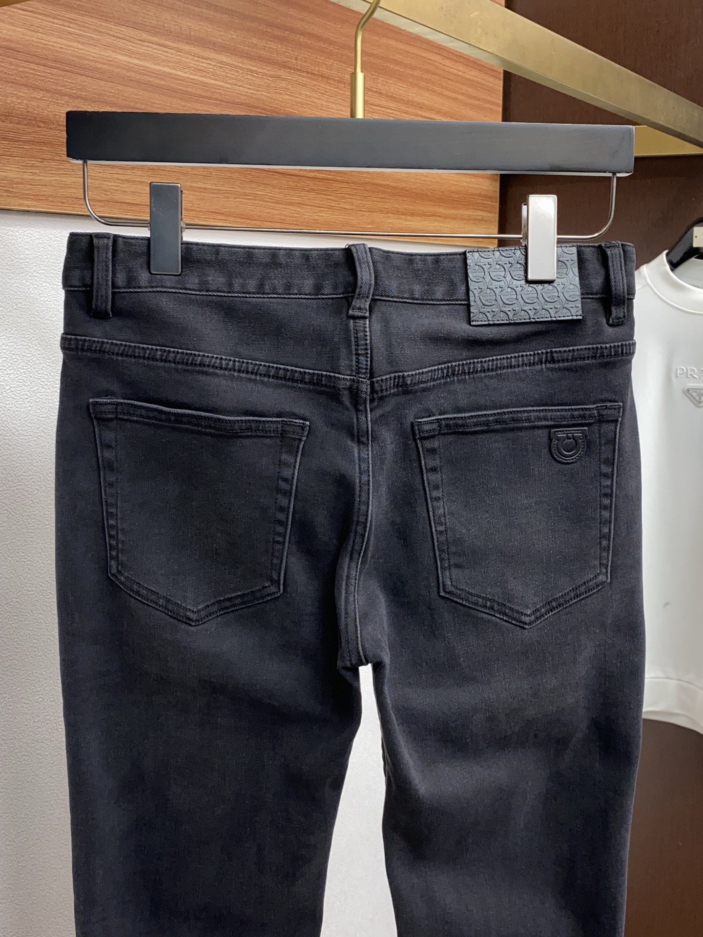 芬迪 2025SS秋冬 新品 原单男士修身牛仔休闲裤 纯血统品 G柜7000+ 每季必出的类型，无需质疑