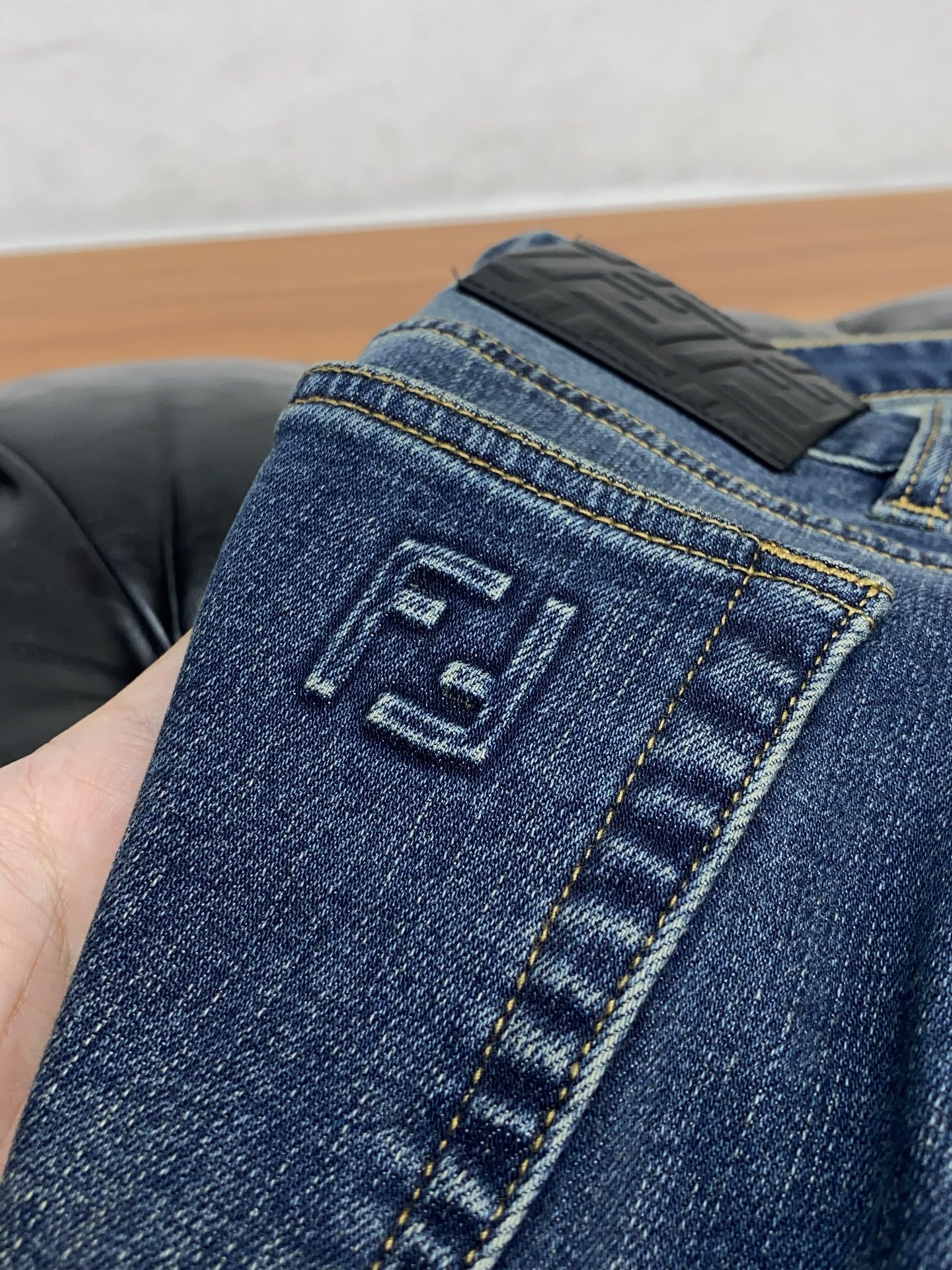 芬迪 2025SS秋冬 新品 原单男士修身牛仔休闲裤 纯血统品 G柜7000+ 每季必出的类型，无需质疑