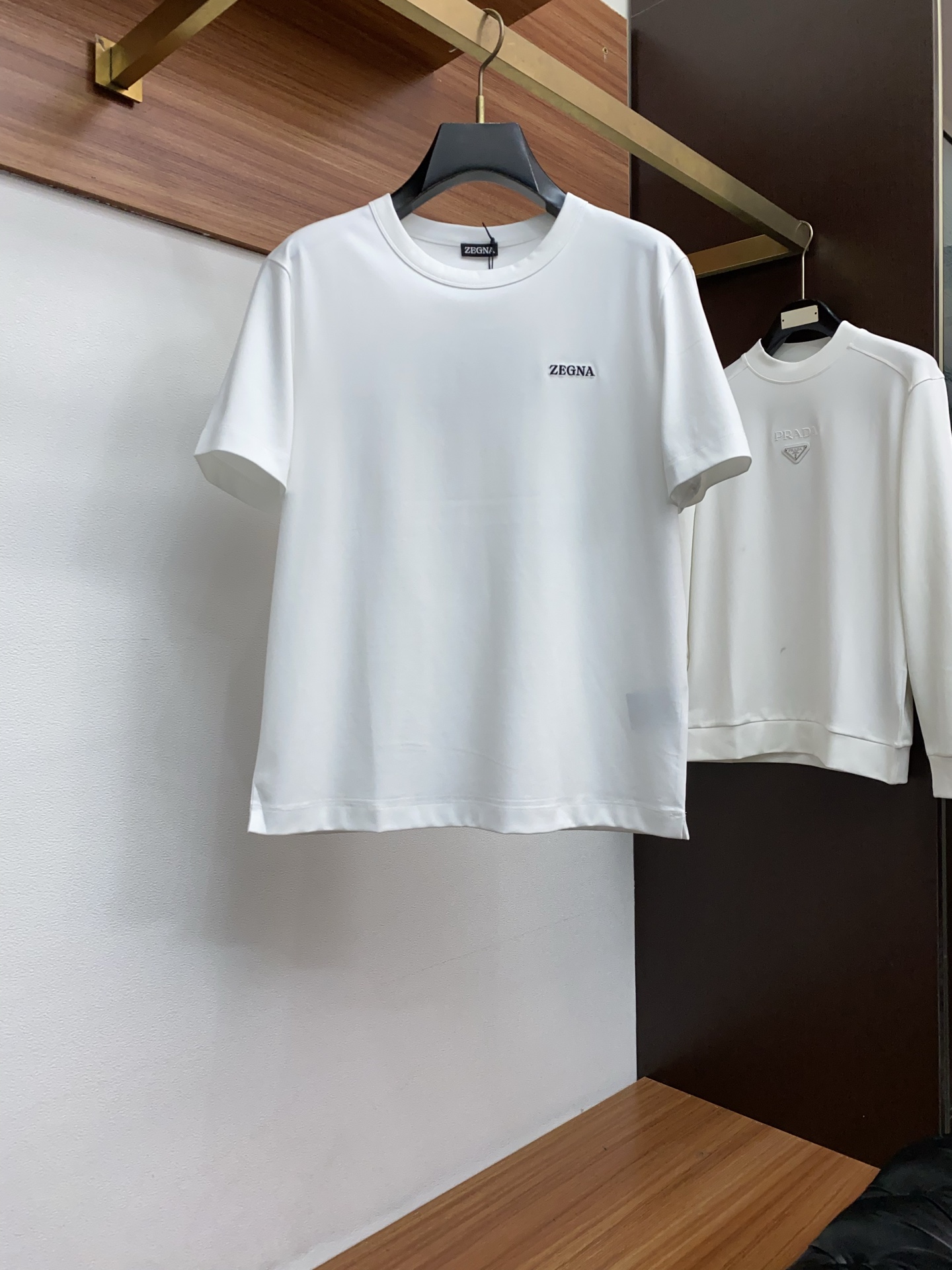 제냐 남성 반팔 26SS 49604