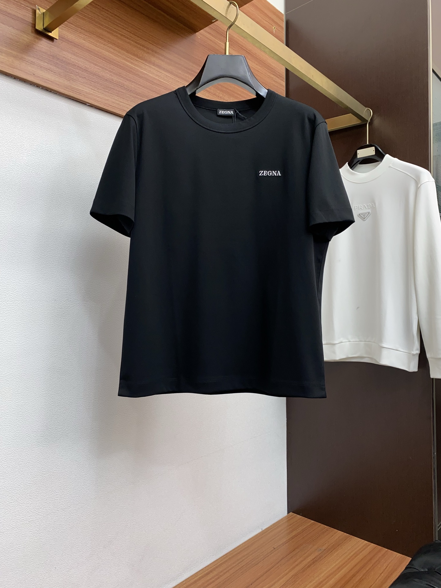제냐 남성 반팔 26SS 49668