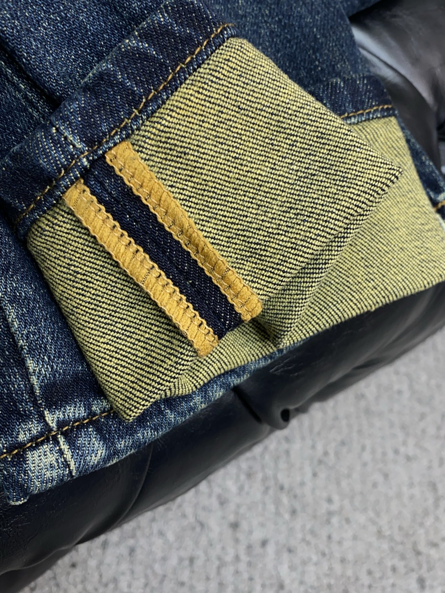 BC 2025SS秋冬 新品 原单男士修身牛仔休闲裤 纯血统品 G柜7000+ 每季必出的类型，无需质疑