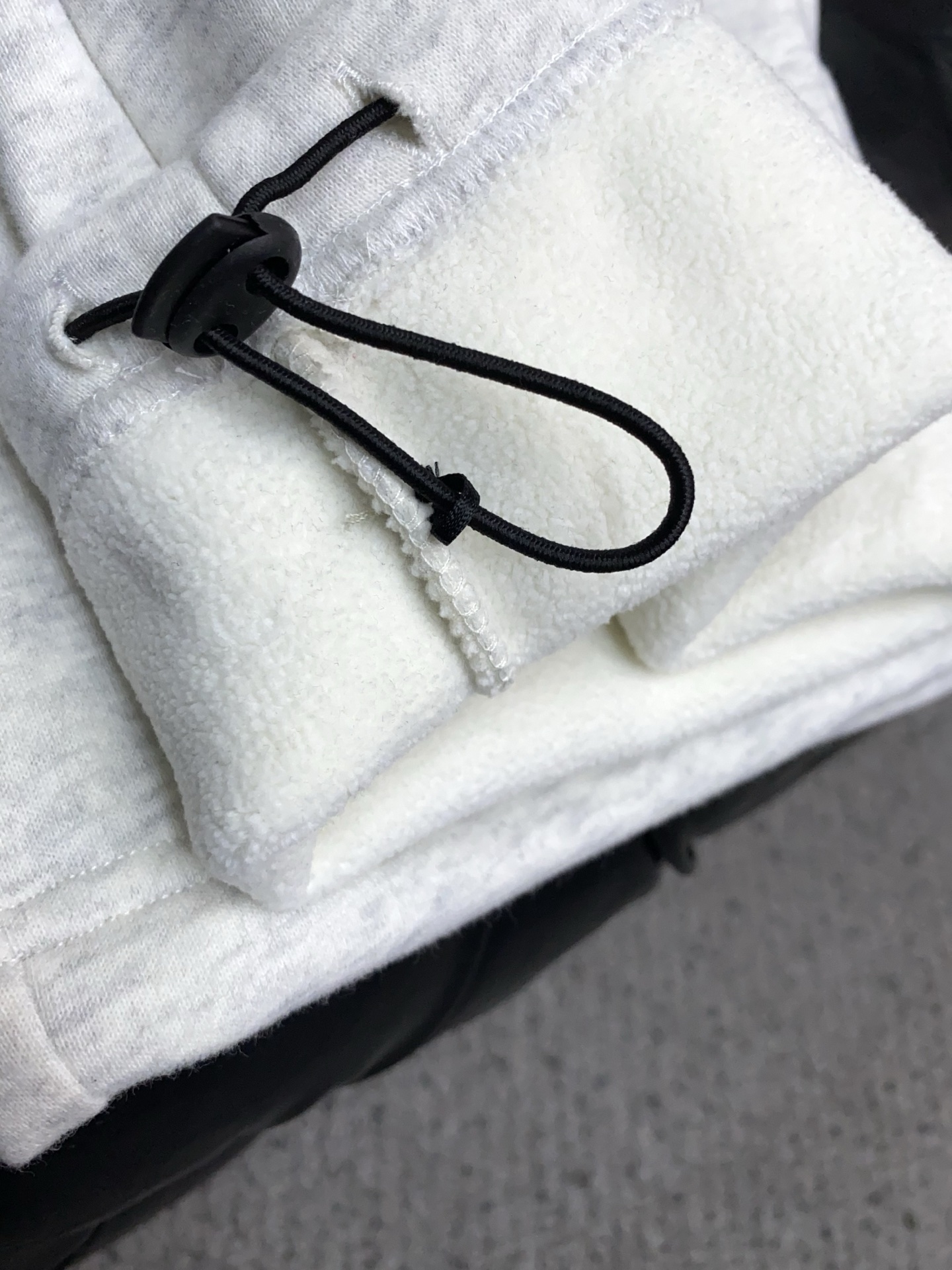 大鹅 25S秋冬男新款工艺休闲裤.定制纯棉加绒裤！经典！！！高端纯棉复合高级不倒绒面料打造.贴身质地柔软