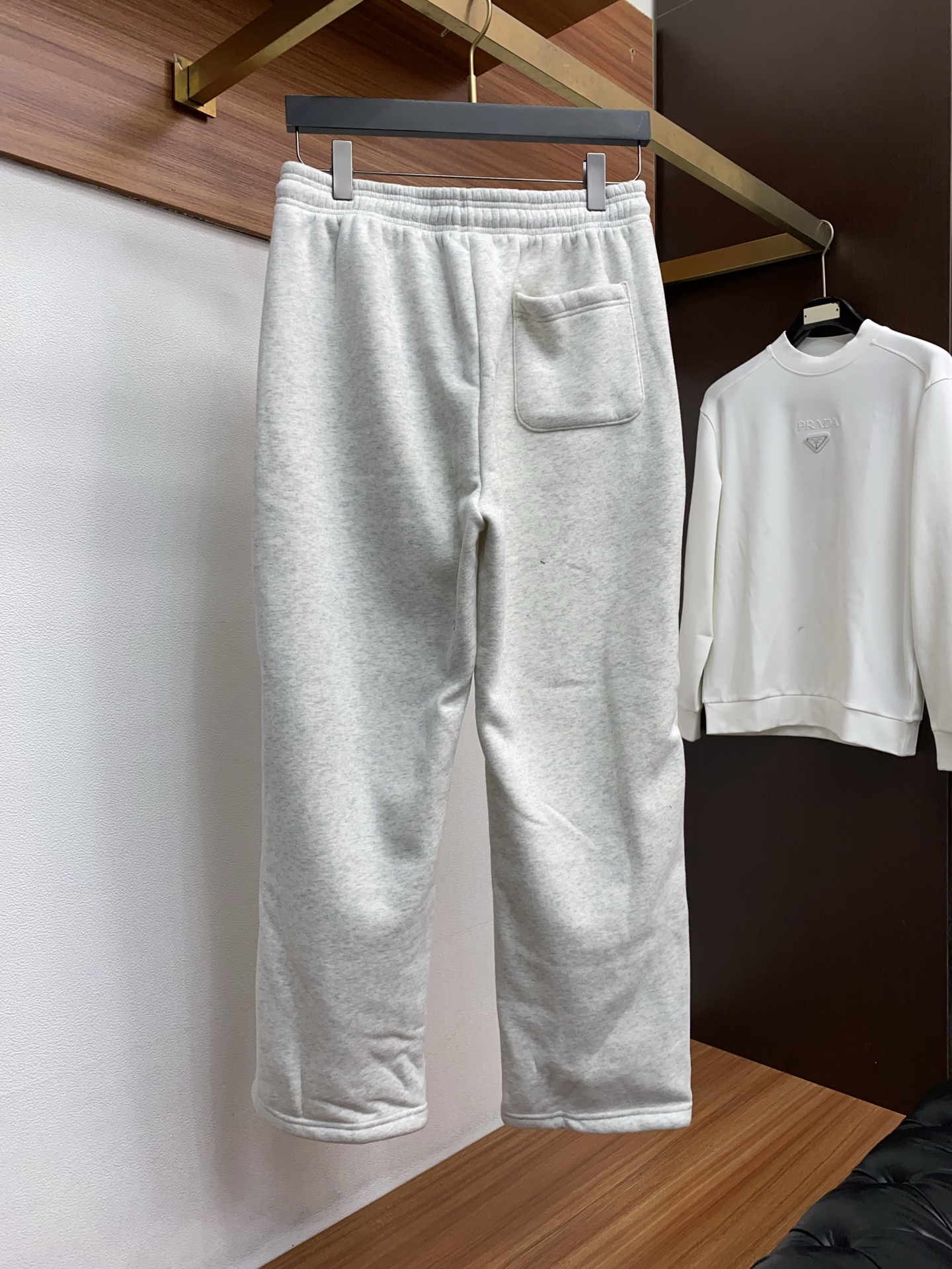 大鹅 25S秋冬男新款工艺休闲裤.定制纯棉加绒裤！经典！！！高端纯棉复合高级不倒绒面料打造.贴身质地柔软