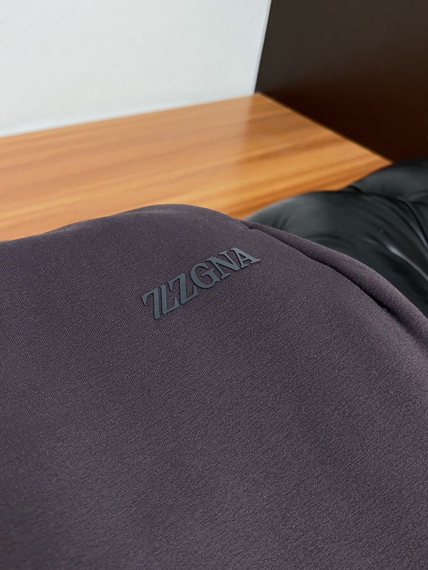 杰尼亚 25S秋冬男新款工艺休闲裤.定制纯棉加绒裤！经典！！！高端纯棉复合高级不倒绒面料打造.贴身质地柔