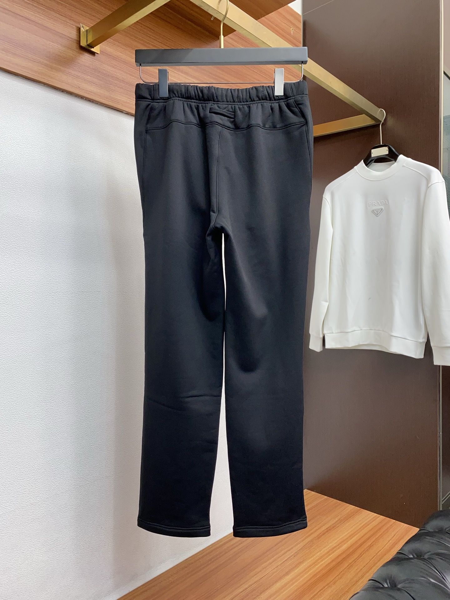 杰尼亚 25S秋冬男新款工艺休闲裤.定制纯棉加绒裤！经典！！！高端纯棉复合高级不倒绒面料打造.贴身质地柔