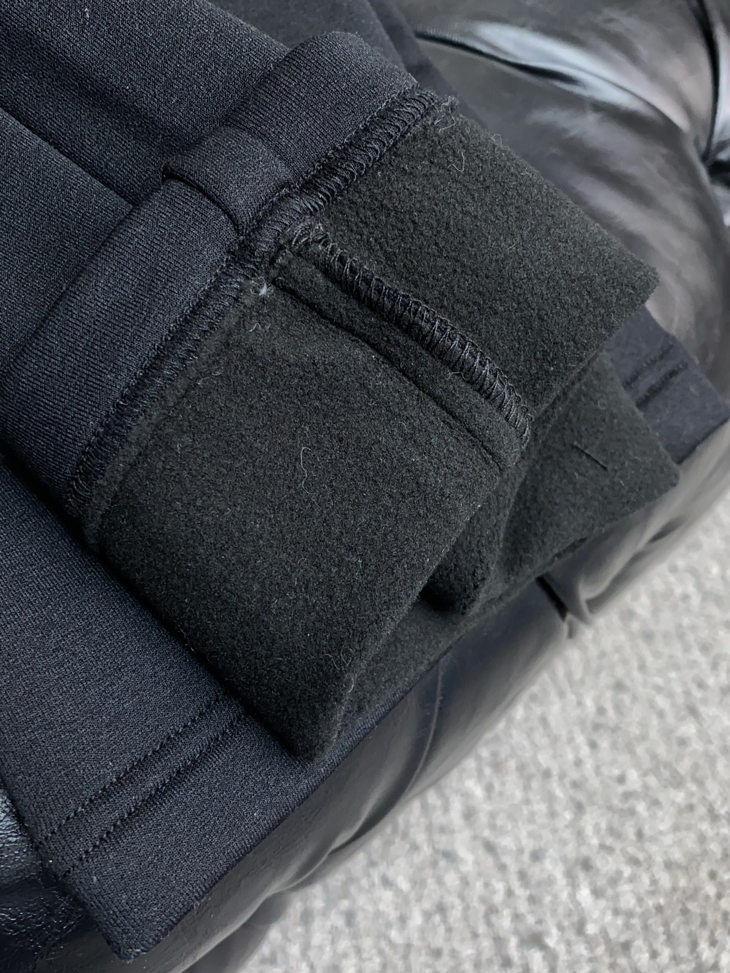 杰尼亚 25S秋冬男新款工艺休闲裤.定制纯棉加绒裤！经典！！！高端纯棉复合高级不倒绒面料打造.贴身质地柔