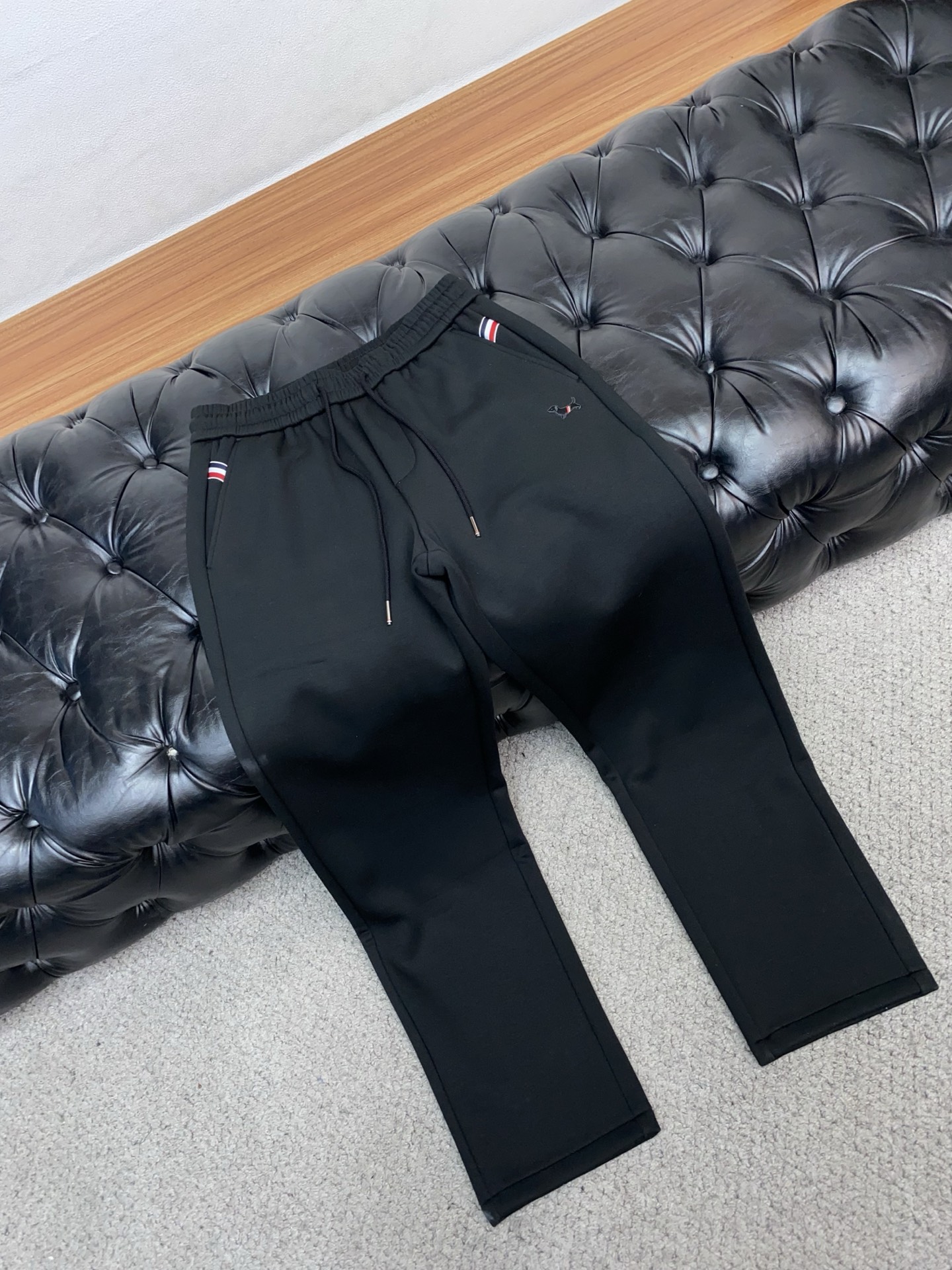 TB 秋冬新款加绒休闲裤 休闲直筒风格强势上新，新款不断！！！高级纯棉面料，寒冬保暖神器，男士休闲长裤，