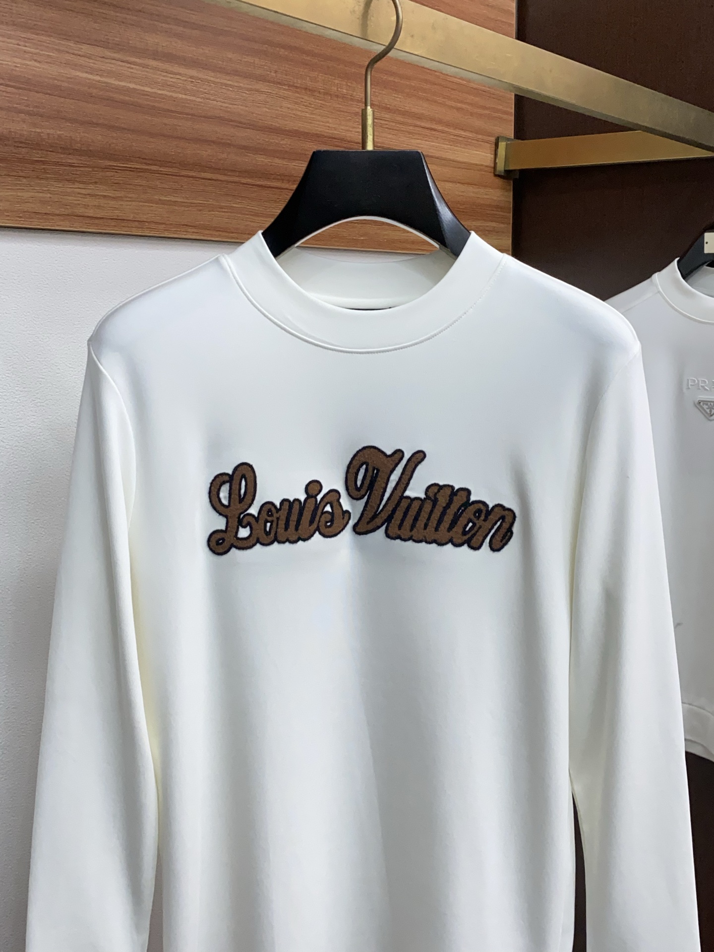 lp🆕 诺悠翩雅 25ss秋季 新品 新款贸易订单圆领长袖打底衫长袖T恤网红款！上身舒适透气，不僵硬，整