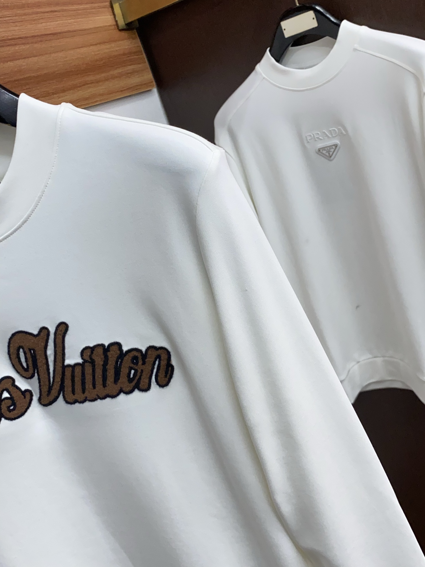 lp🆕 诺悠翩雅 25ss秋季 新品 新款贸易订单圆领长袖打底衫长袖T恤网红款！上身舒适透气，不僵硬，整