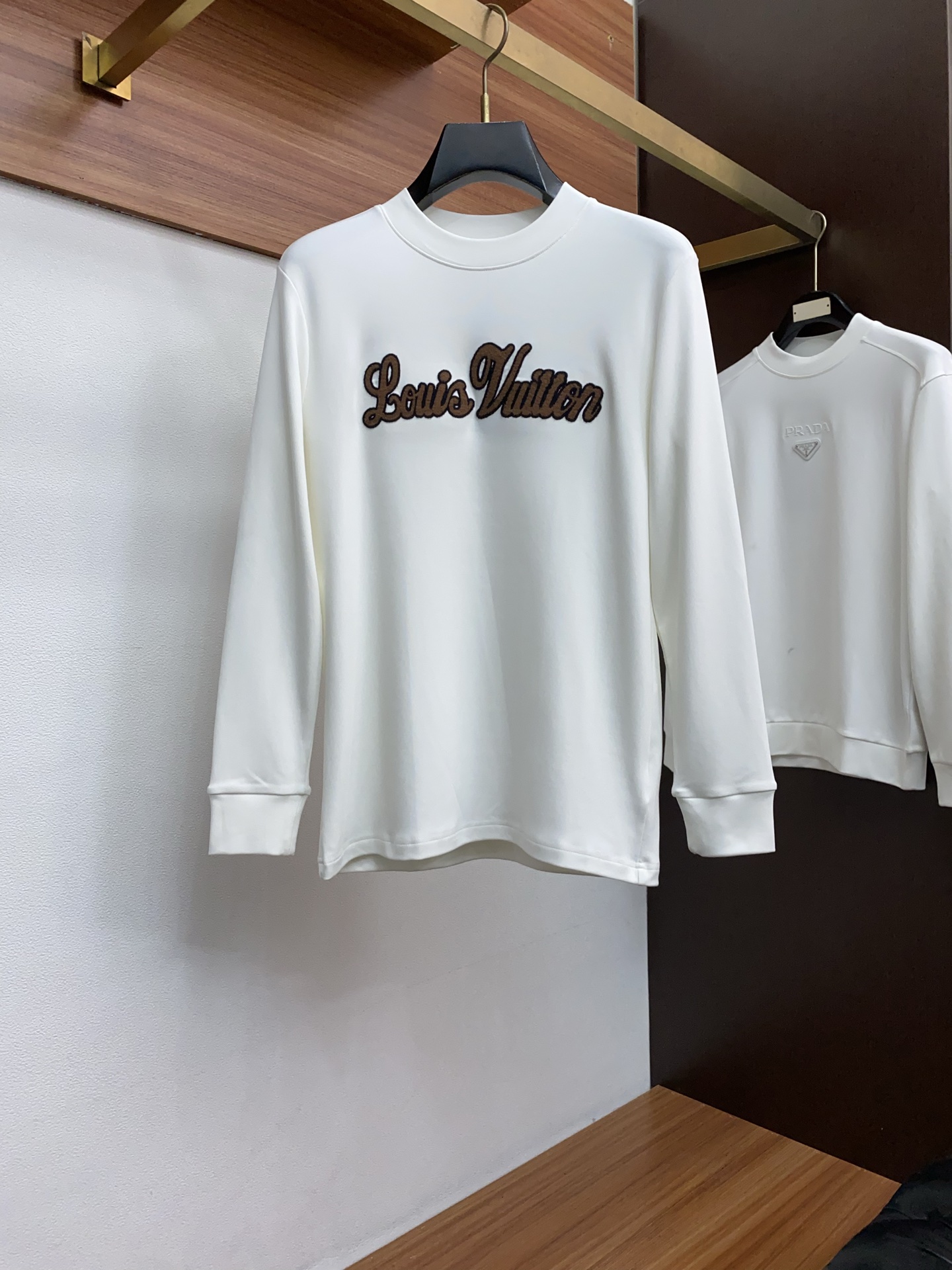 lp🆕 诺悠翩雅 25ss秋季 新品 新款贸易订单圆领长袖打底衫长袖T恤网红款！上身舒适透气，不僵硬，整