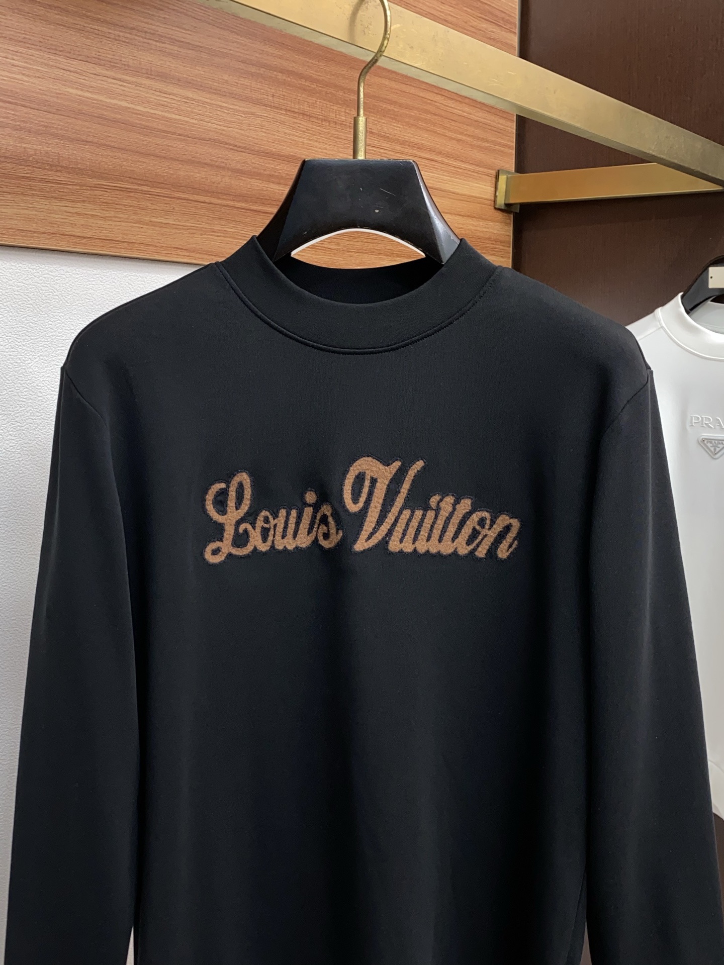 lp🆕 诺悠翩雅 25ss秋季 新品 新款贸易订单圆领长袖打底衫长袖T恤网红款！上身舒适透气，不僵硬，整