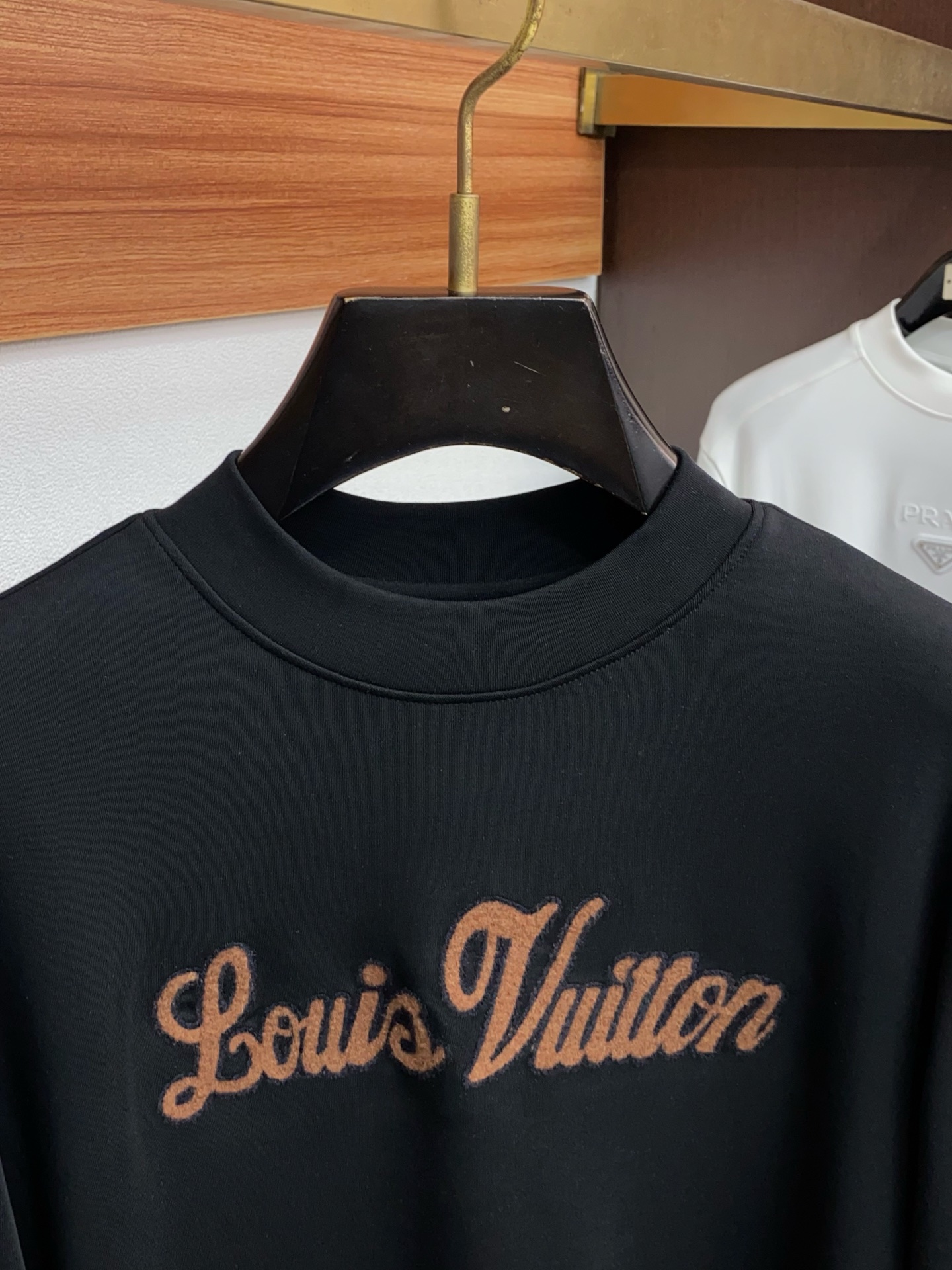 lp🆕 诺悠翩雅 25ss秋季 新品 新款贸易订单圆领长袖打底衫长袖T恤网红款！上身舒适透气，不僵硬，整