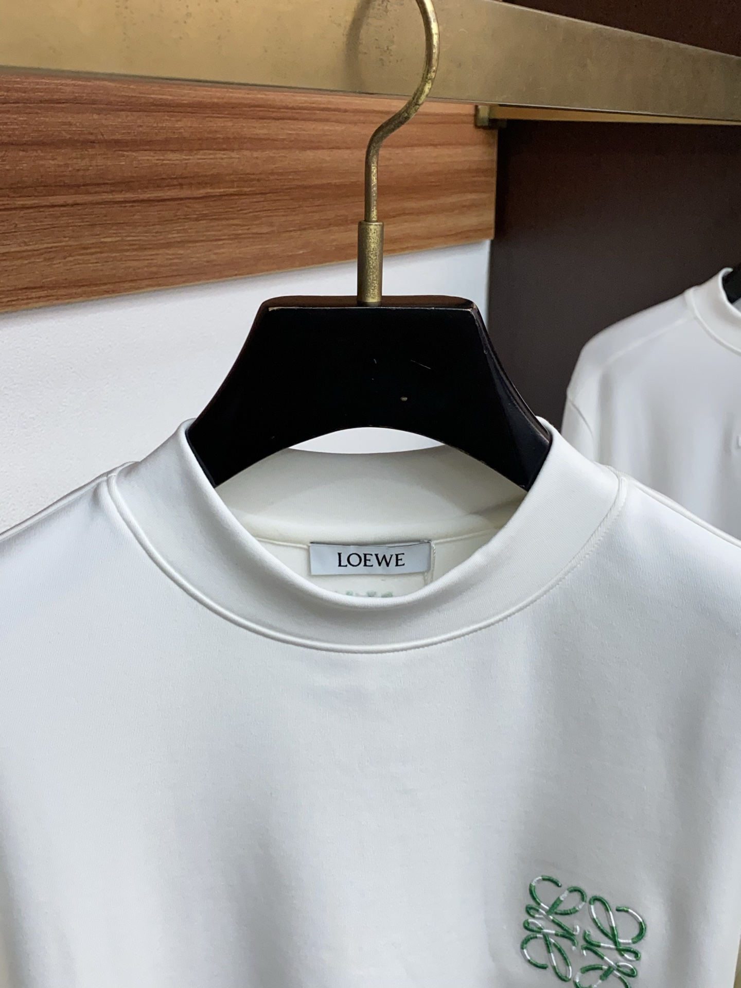 罗意威 25ss秋季 新品 新款贸易订单圆领长袖打底衫长袖T恤网红款！上身舒适透气，不僵硬，整体有着丰富