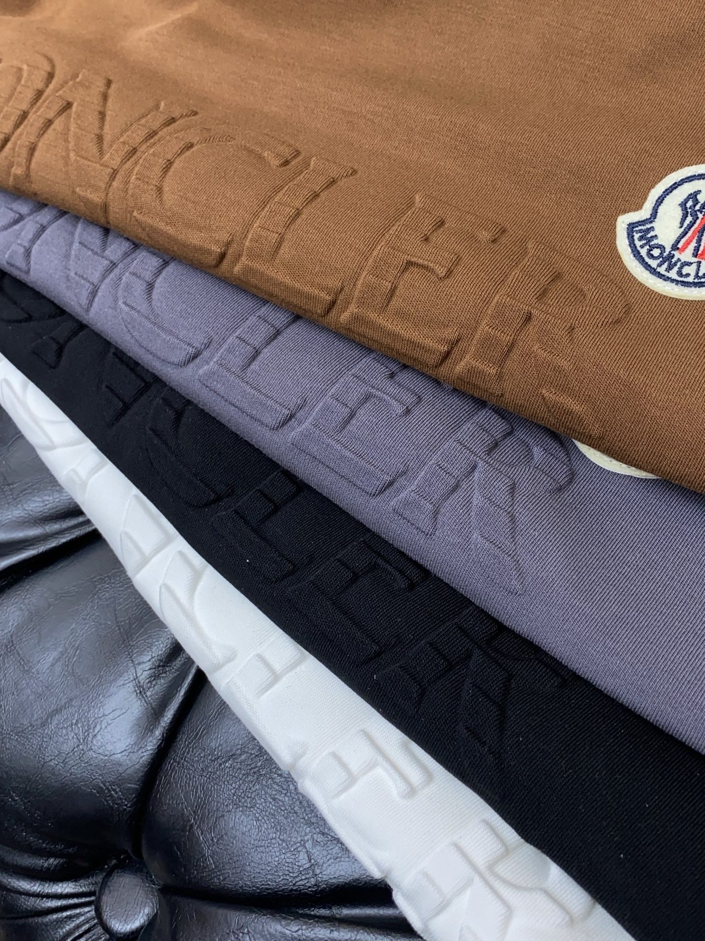 蒙口 25ss秋季 新品 新款贸易订单圆领长袖打底衫长袖T恤网红款！上身舒适透气，不僵硬，整体有着丰富的