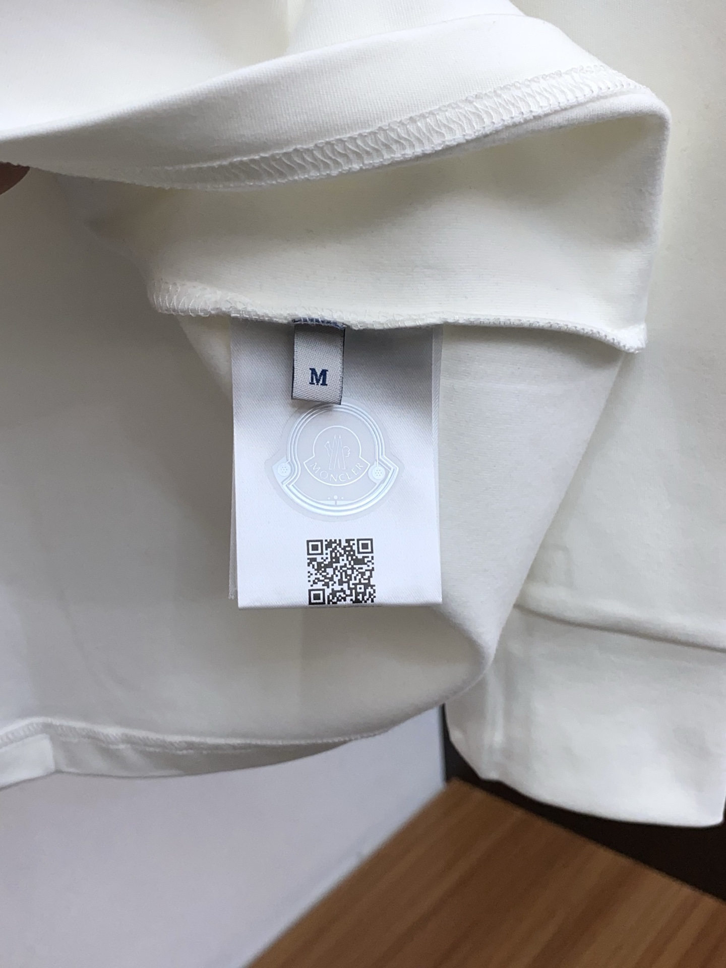 蒙口 25ss秋季 新品 新款贸易订单圆领长袖打底衫长袖T恤网红款！上身舒适透气，不僵硬，整体有着丰富的