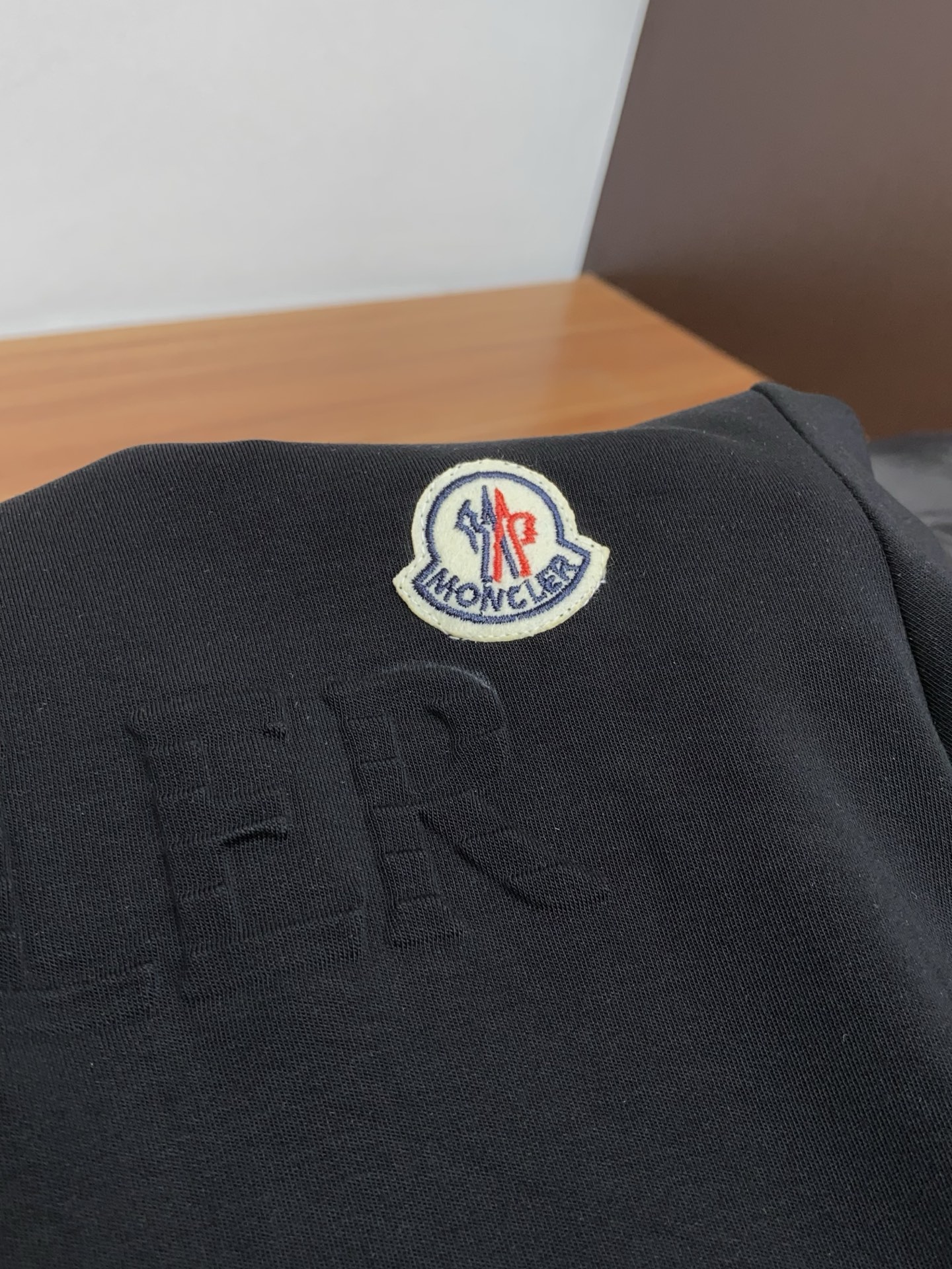 蒙口 25ss秋季 新品 新款贸易订单圆领长袖打底衫长袖T恤网红款！上身舒适透气，不僵硬，整体有着丰富的