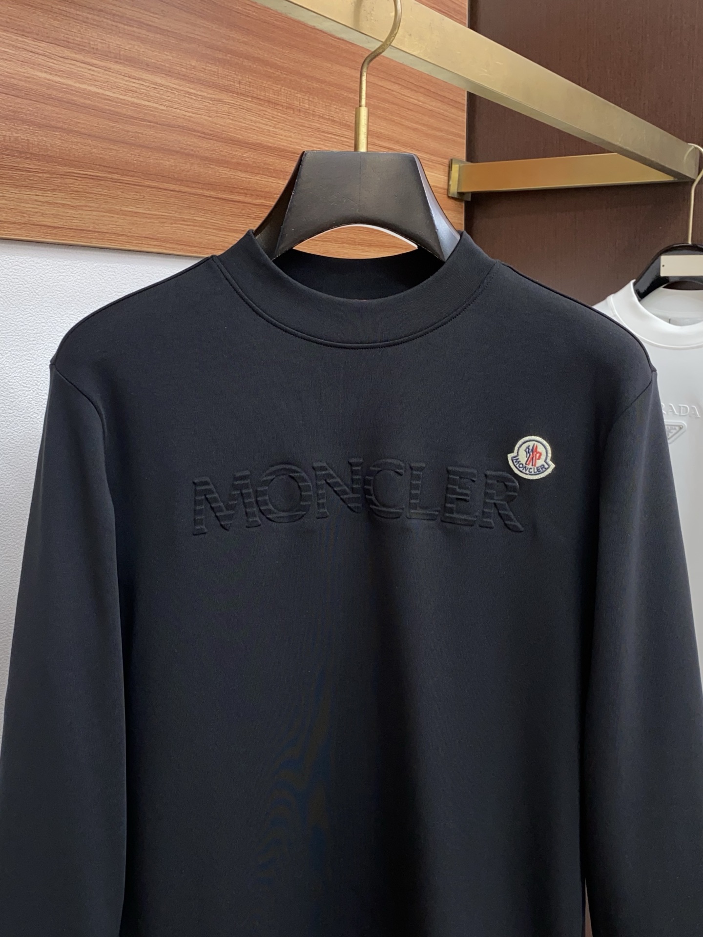 蒙口 25ss秋季 新品 新款贸易订单圆领长袖打底衫长袖T恤网红款！上身舒适透气，不僵硬，整体有着丰富的