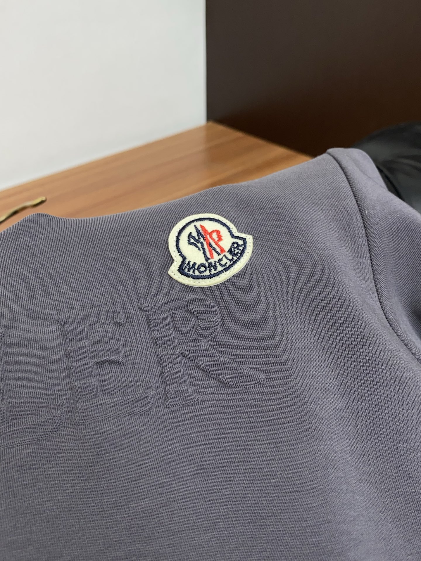 蒙口 25ss秋季 新品 新款贸易订单圆领长袖打底衫长袖T恤网红款！上身舒适透气，不僵硬，整体有着丰富的