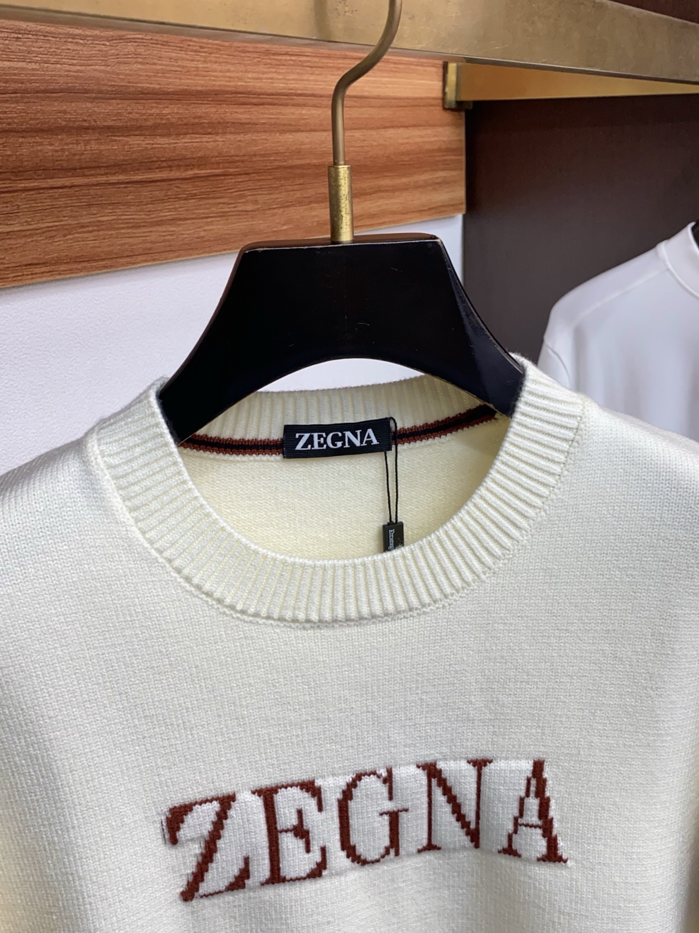 2025官网秋冬季最新款圆领毛衣，专柜同步在售爆款！特供羊毛混纺面料.手感舒适.可直接接触皮肤，logo