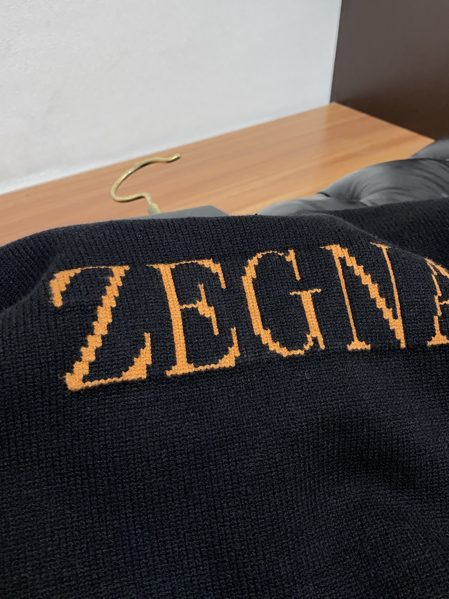 2025官网秋冬季最新款圆领毛衣，专柜同步在售爆款！特供羊毛混纺面料.手感舒适.可直接接触皮肤，logo