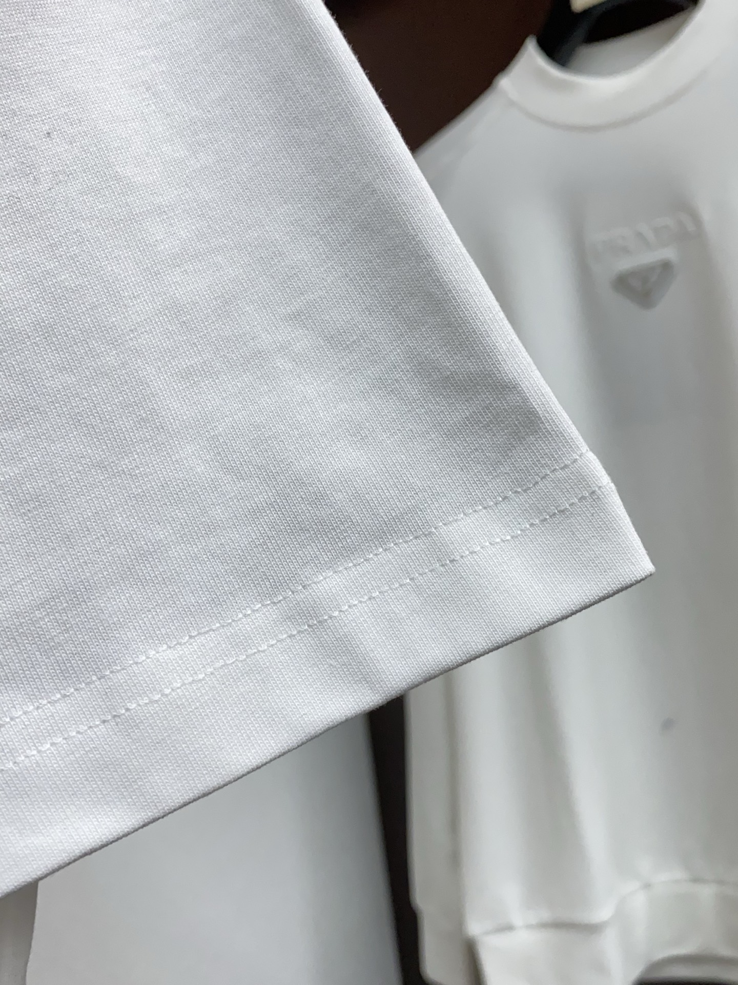 。🩵 巴宝莉 26SS春夏新款 纯棉质圆领短袖 男士基础款纯白专柜短袖T恤衫！贸易公司渠道稀出，同步官网