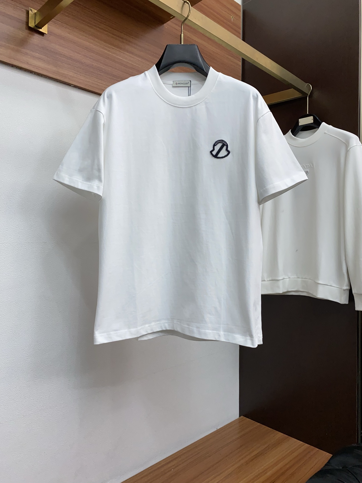 。🩵 蒙口 26SS春夏新款 纯棉质圆领短袖 男士基础款纯白专柜短袖T恤衫！贸易公司渠道稀出，同步官网发