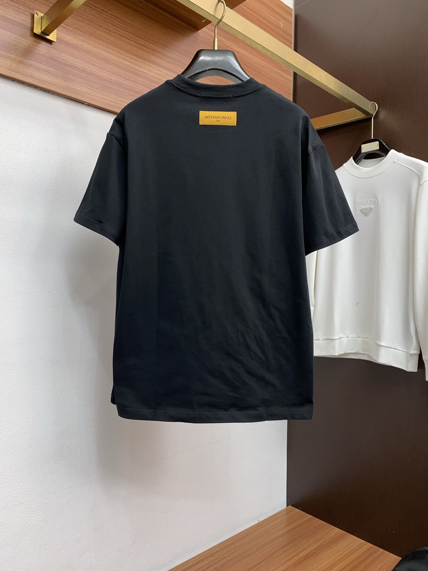 。🩵1v路易威登 26SS春夏新款 纯棉质圆领短袖 男士基础款纯白专柜短袖T恤衫！贸易公司渠道稀出，同步