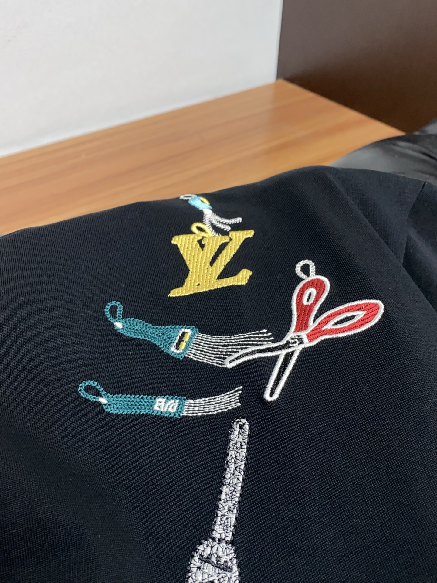 。🩵1v路易威登 26SS春夏新款 纯棉质圆领短袖 男士基础款纯白专柜短袖T恤衫！贸易公司渠道稀出，同步