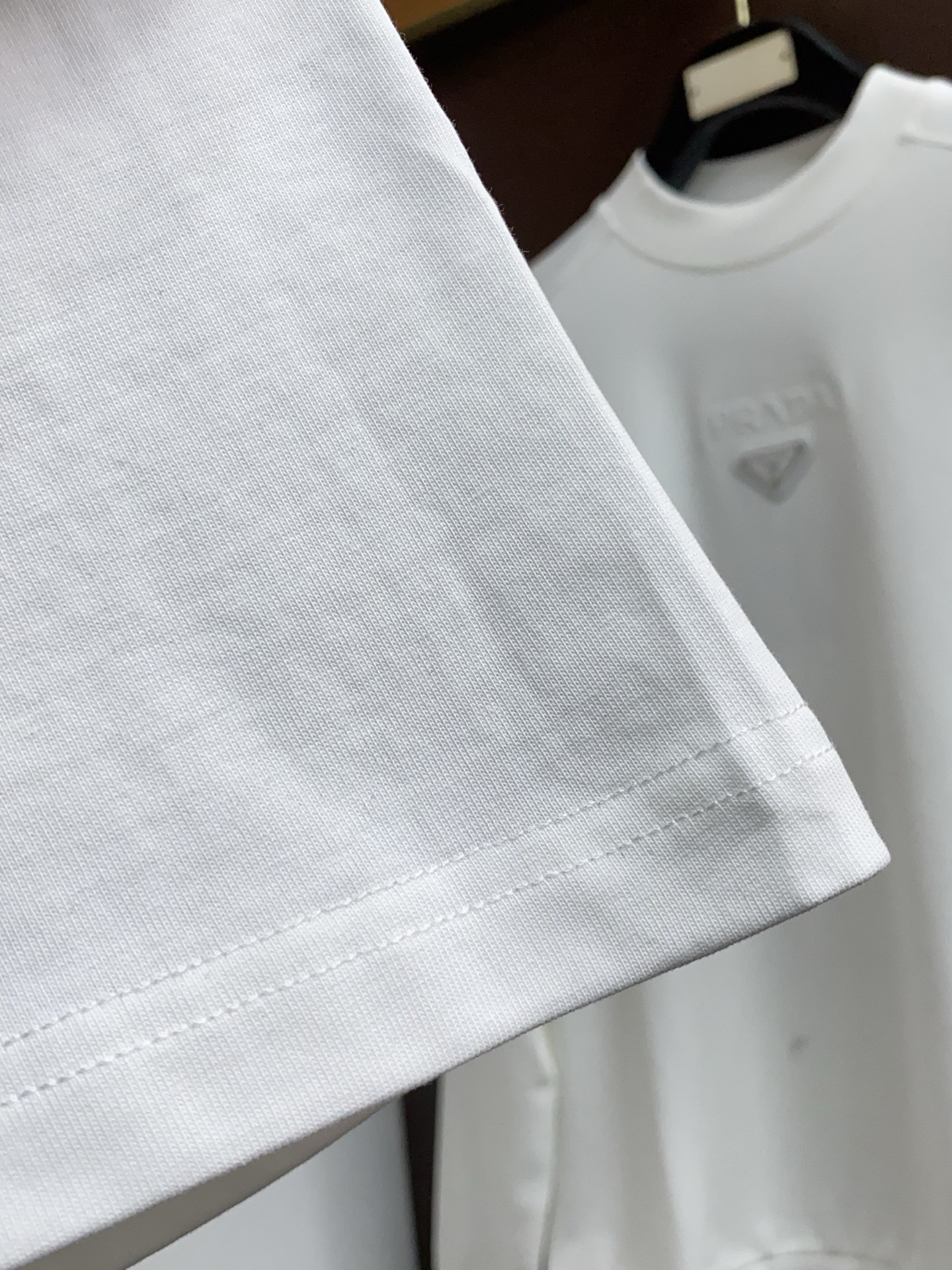 。🩵 迪奥 26SS春夏新款 纯棉质圆领短袖 男士基础款纯白专柜短袖T恤衫！贸易公司渠道稀出，同步官网发