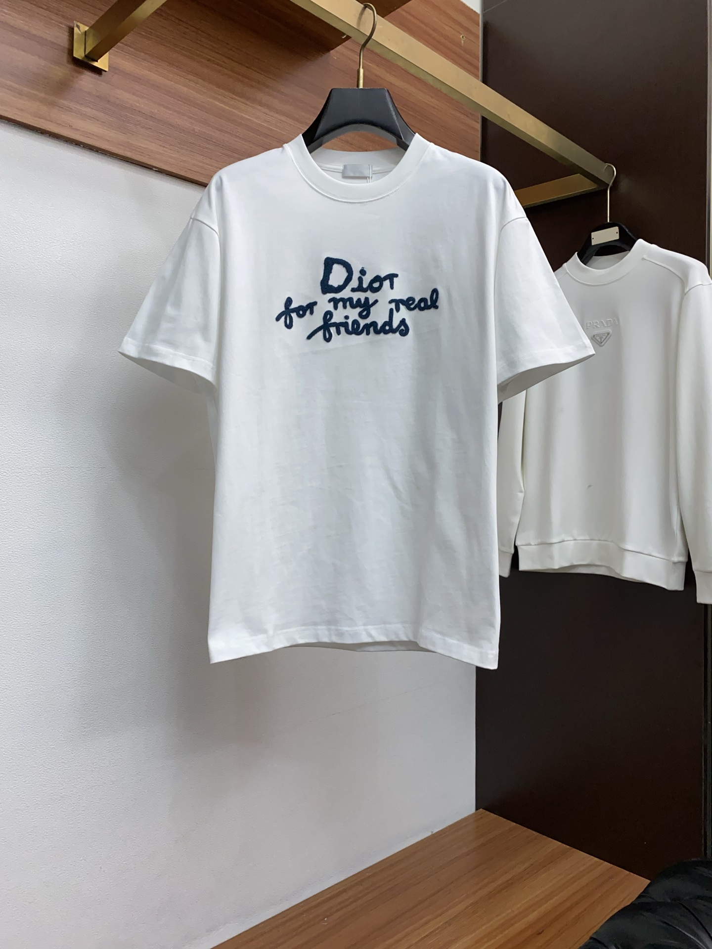 。🩵 迪奥 26SS春夏新款 纯棉质圆领短袖 男士基础款纯白专柜短袖T恤衫！贸易公司渠道稀出，同步官网发