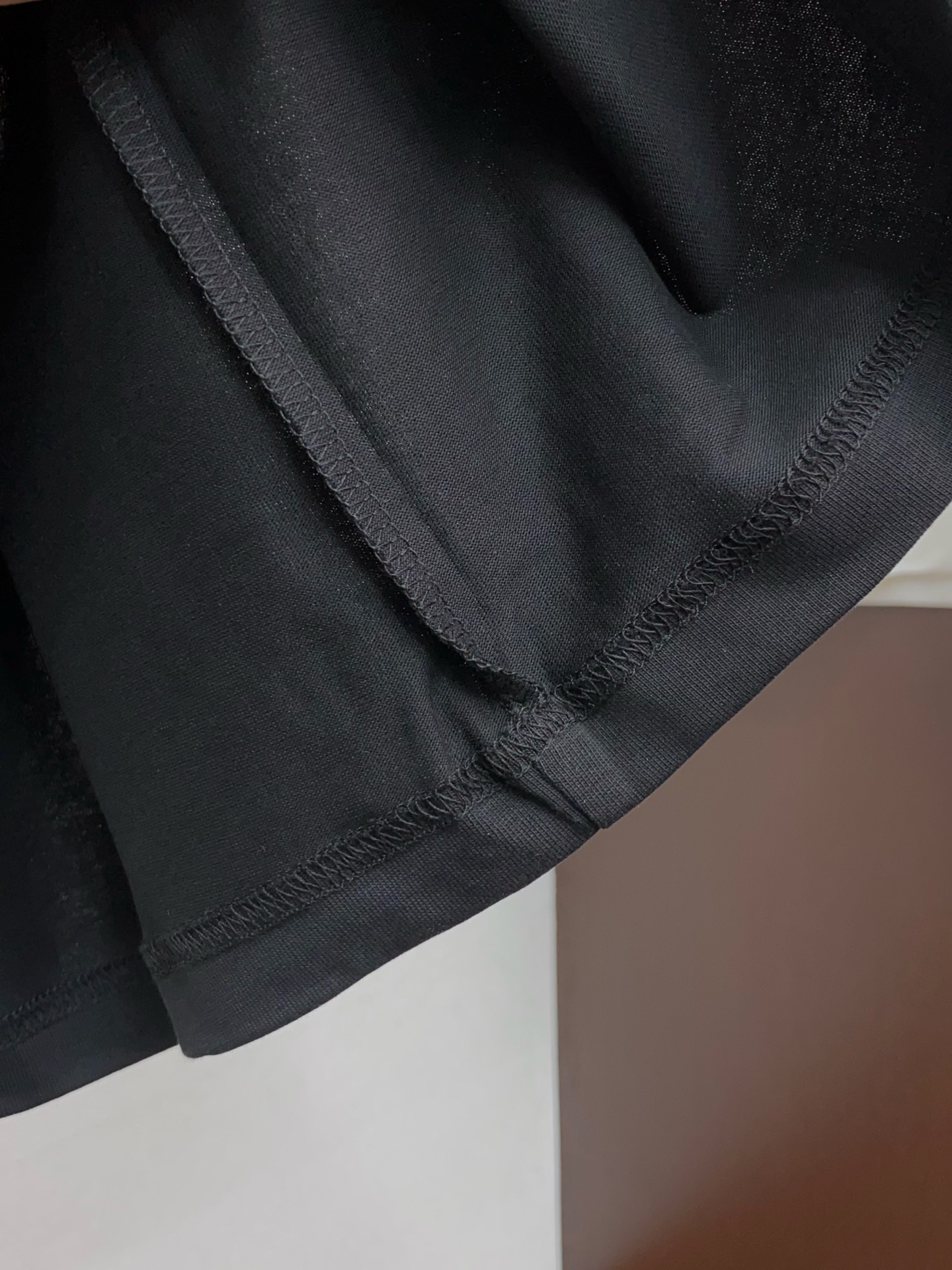 。🩵迪奥 26SS春夏新款 纯棉质圆领短袖 男士基础款纯白专柜短袖T恤衫！贸易公司渠道稀出，同步官网发售