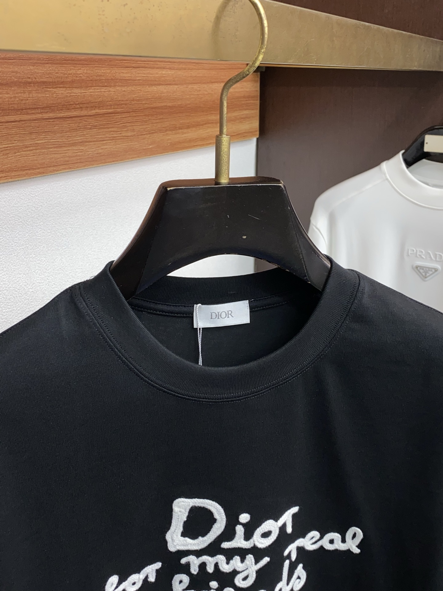 。🩵迪奥 26SS春夏新款 纯棉质圆领短袖 男士基础款纯白专柜短袖T恤衫！贸易公司渠道稀出，同步官网发售