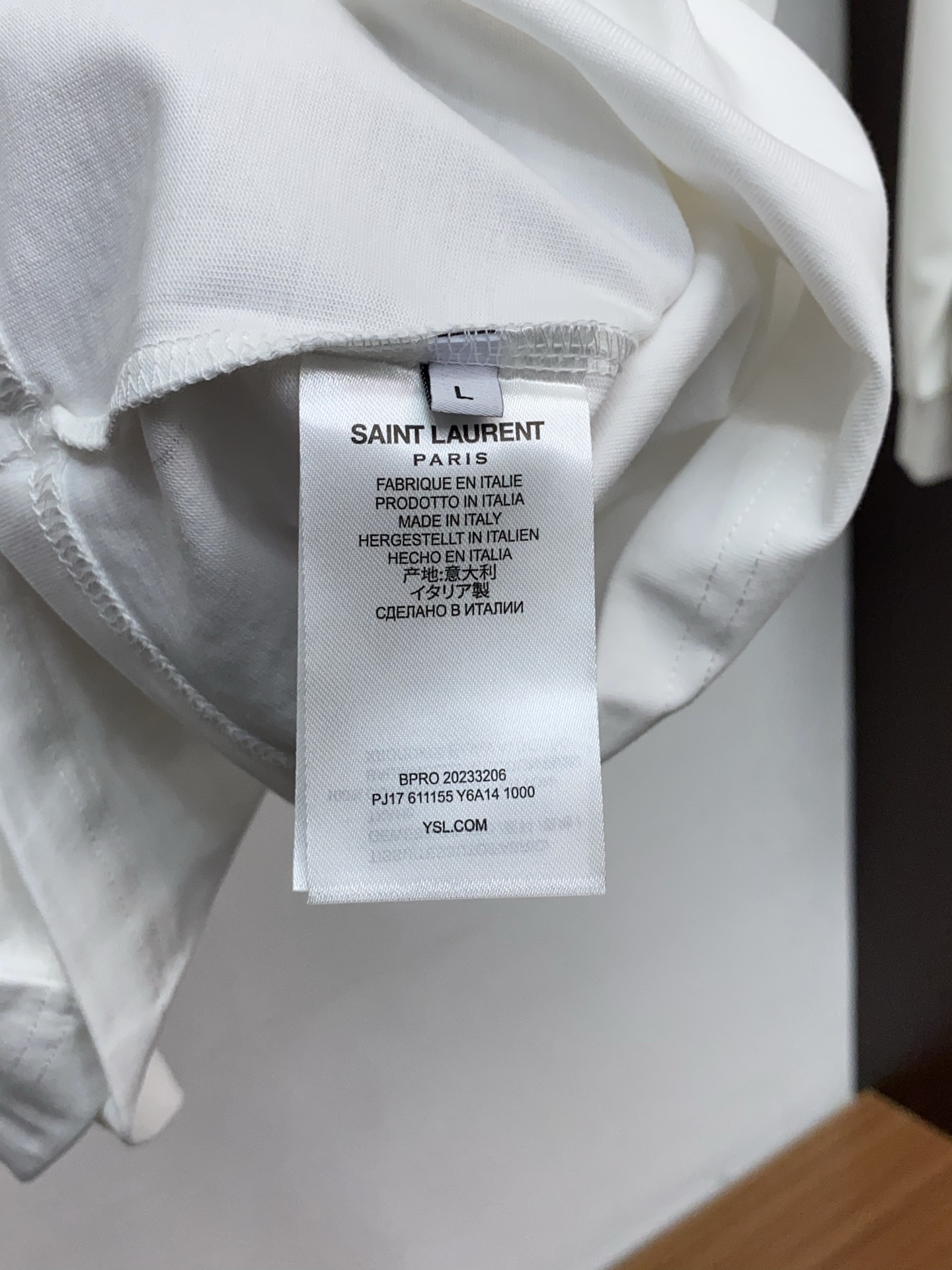 。🩵 圣罗兰 26SS春夏新款 纯棉质圆领短袖 男士基础款纯白专柜短袖T恤衫！贸易公司渠道稀出，同步官网