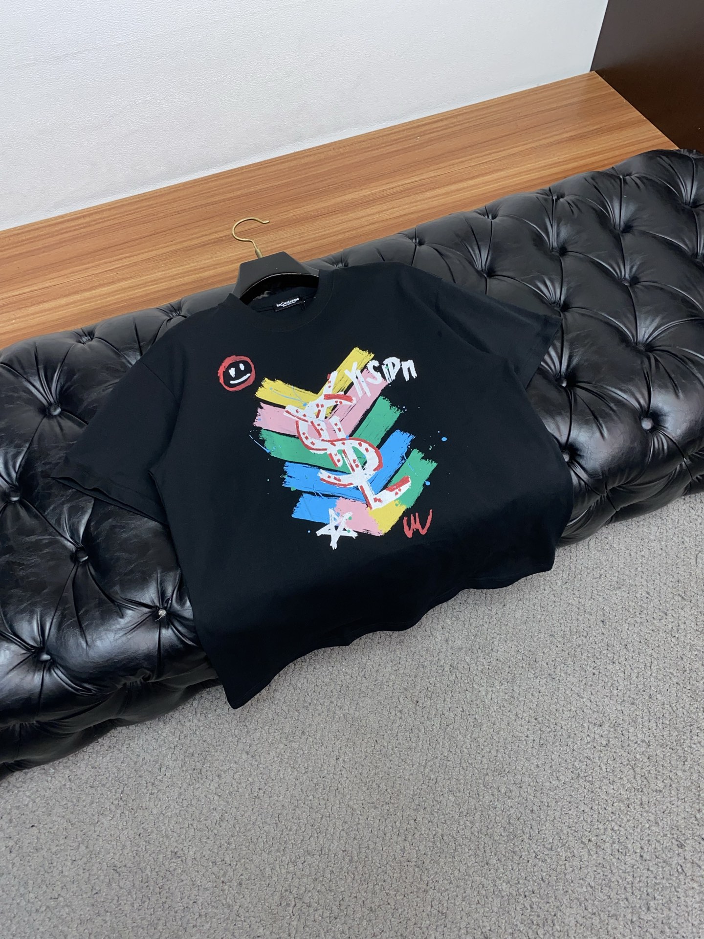 。🩵圣罗兰 26SS春夏新款 纯棉质圆领短袖 男士基础款纯白专柜短袖T恤衫！贸易公司渠道稀出，同步官网发