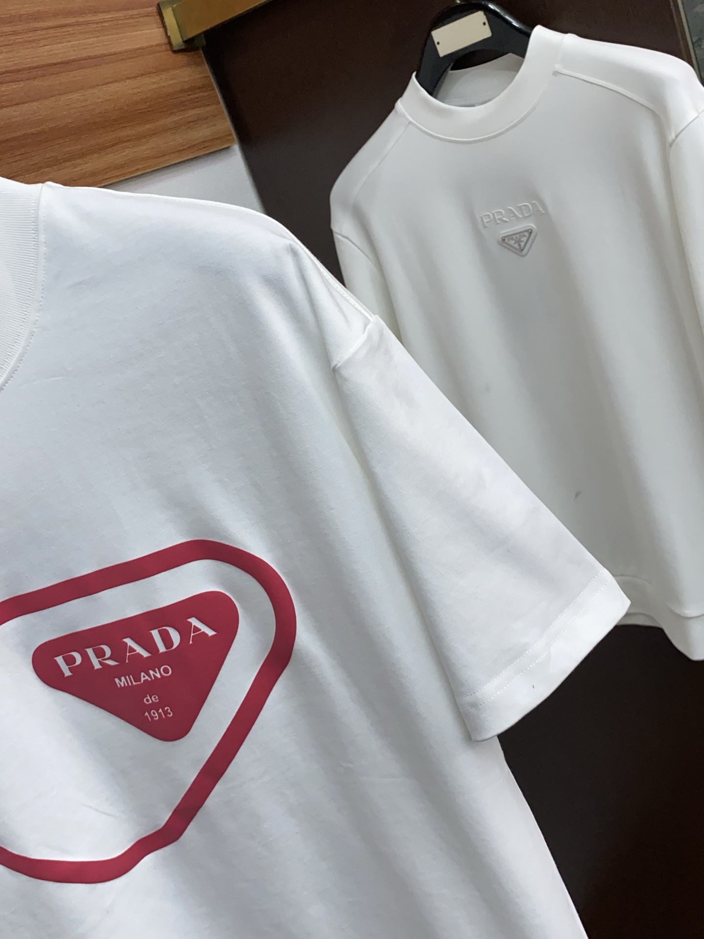 。🩵 普拉达 26SS春夏新款 纯棉质圆领短袖 男士基础款纯白专柜短袖T恤衫！贸易公司渠道稀出，同步官网