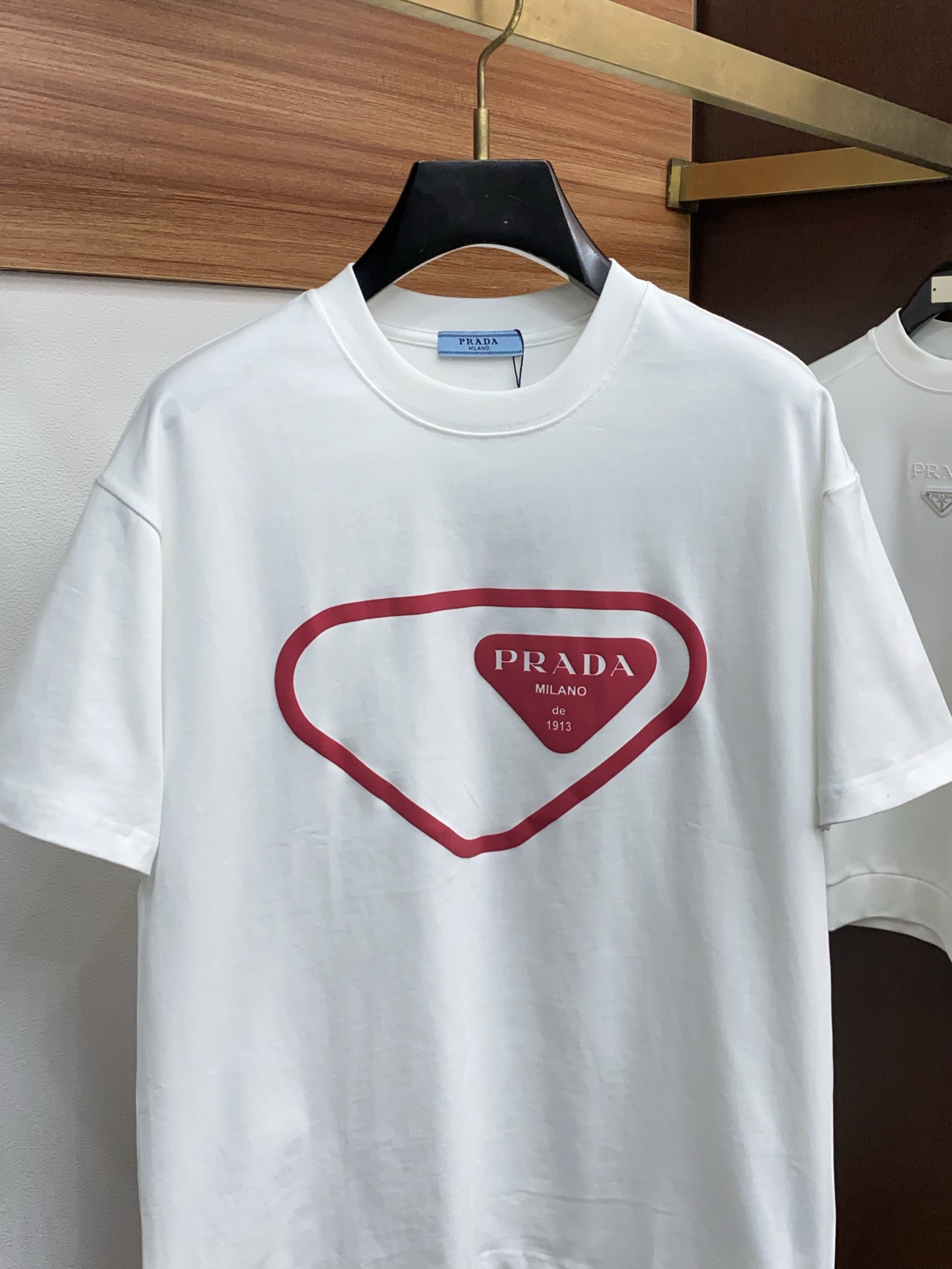 。🩵 普拉达 26SS春夏新款 纯棉质圆领短袖 男士基础款纯白专柜短袖T恤衫！贸易公司渠道稀出，同步官网