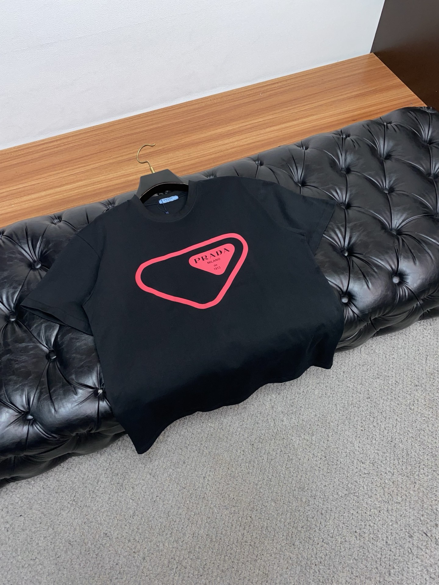 。🩵 普拉达 26SS春夏新款 纯棉质圆领短袖 男士基础款纯白专柜短袖T恤衫！贸易公司渠道稀出，同步官网