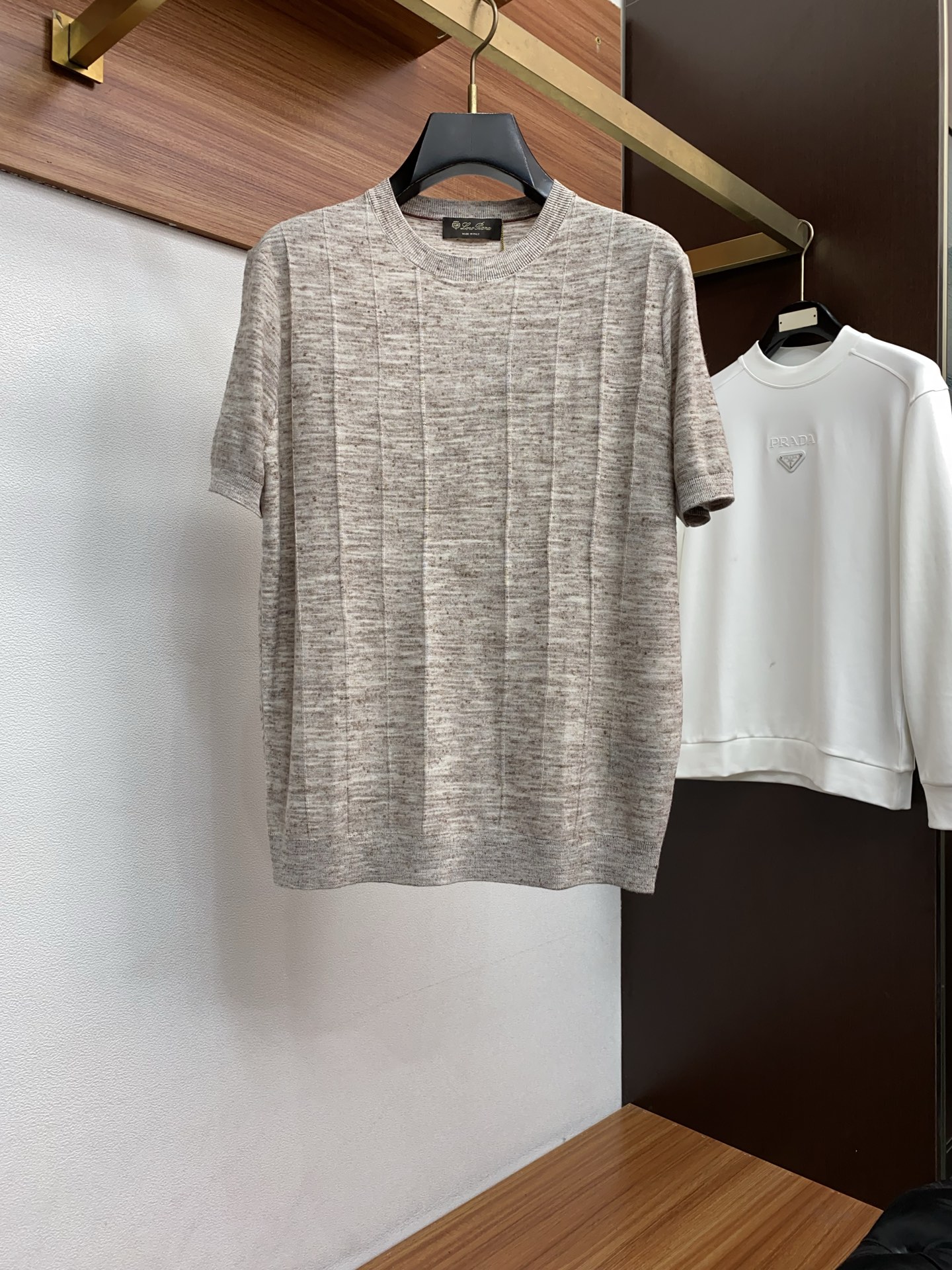 로로피아나 남성 반팔 48093