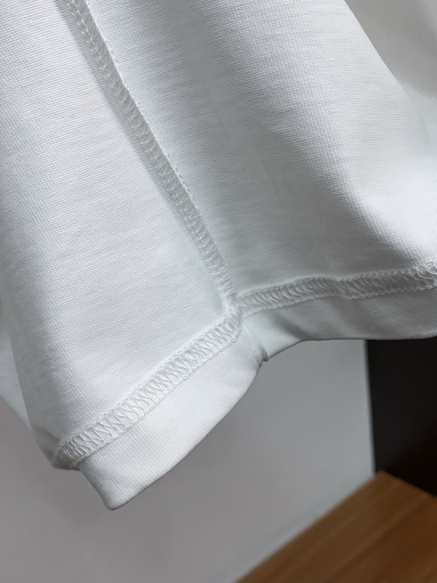 。🩵 克罗心 26SS春夏新款 纯棉质圆领短袖 男士基础款纯白专柜短袖T恤衫！贸易公司渠道稀出，同步官网