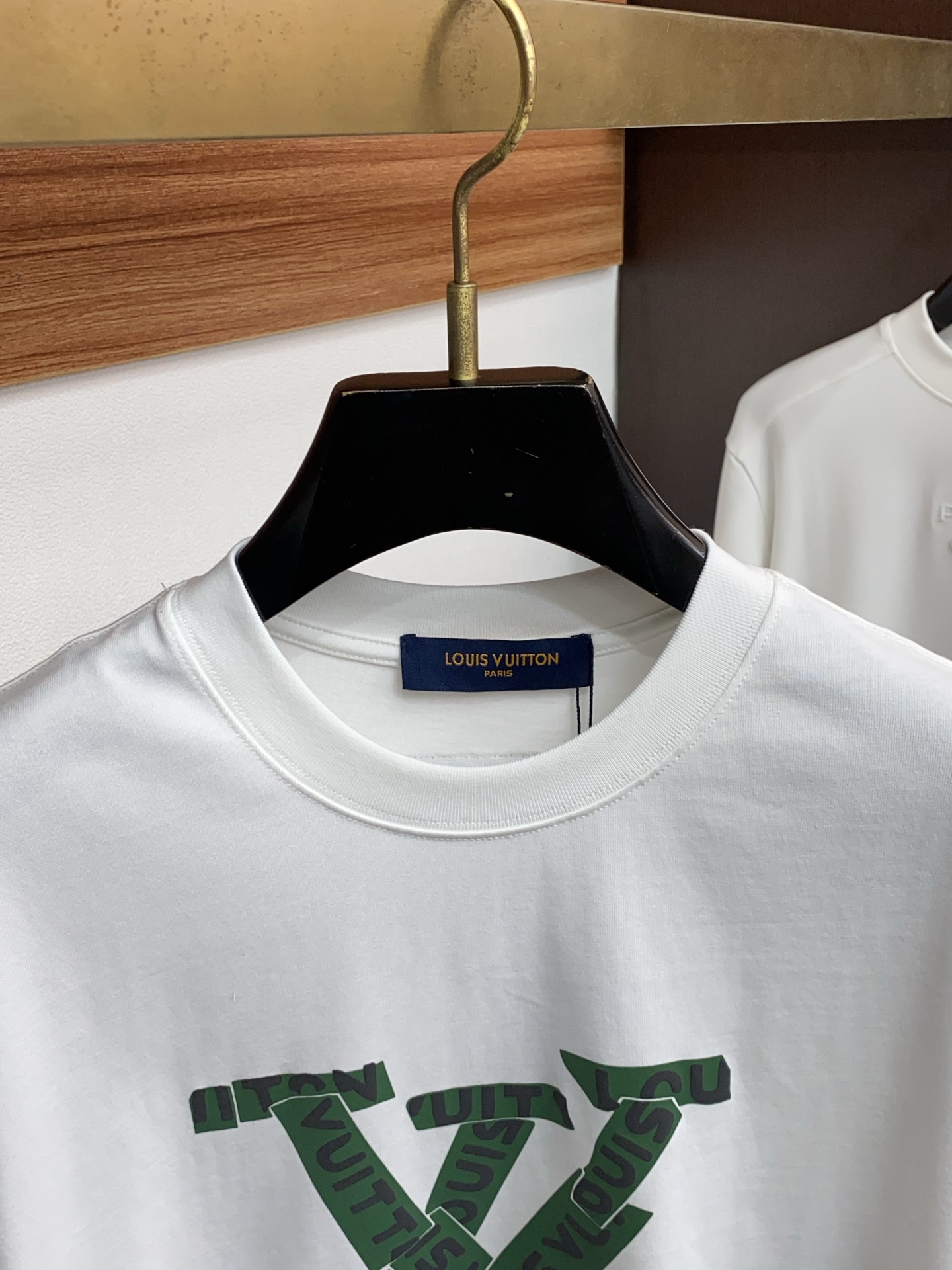 。🩵1v路易威登 26SS春夏新款 纯棉质圆领短袖 男士基础款纯白专柜短袖T恤衫！贸易公司渠道稀出，同步