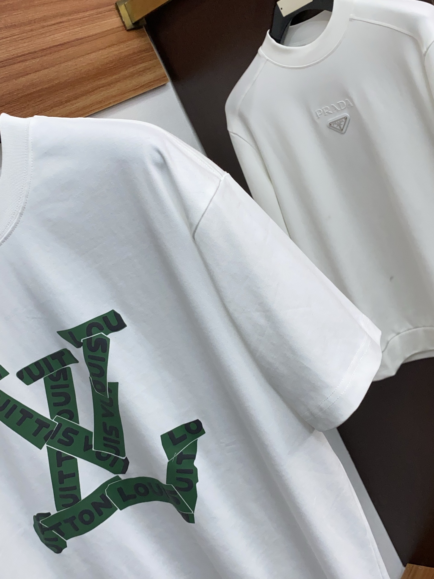 。🩵1v路易威登 26SS春夏新款 纯棉质圆领短袖 男士基础款纯白专柜短袖T恤衫！贸易公司渠道稀出，同步